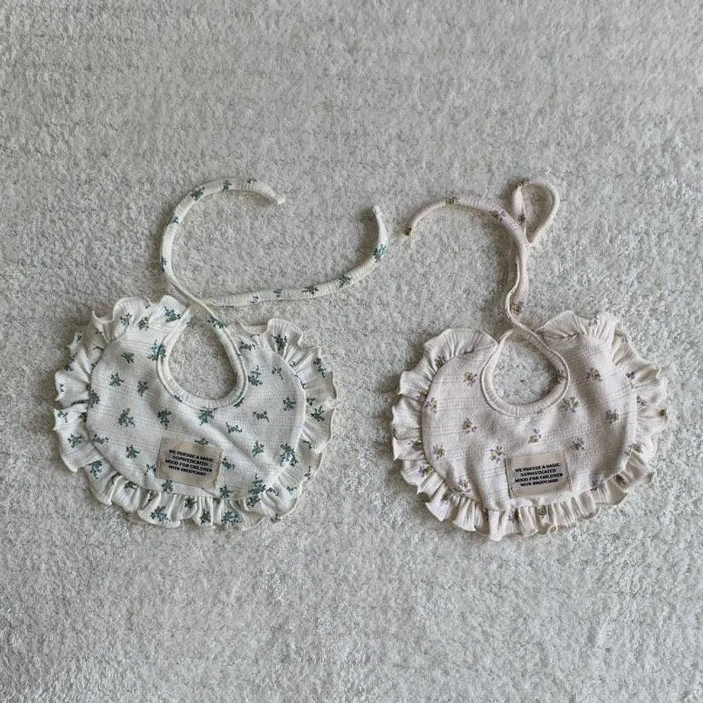 🇰🇷Brodyjane bonnet/bib/socks