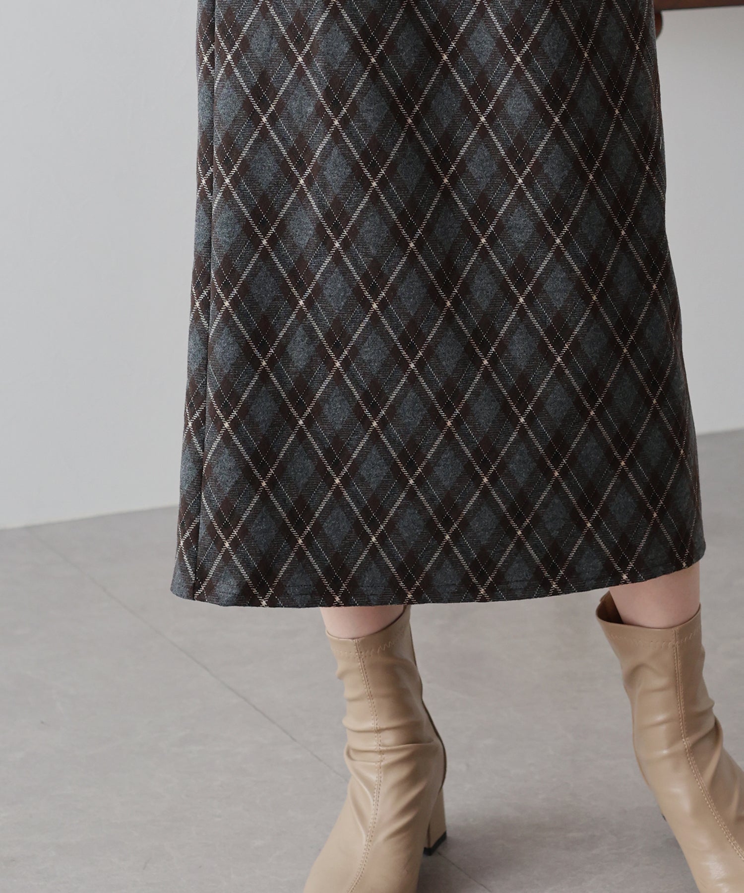 <限量現貨><JP> 冬日英倫風菱格紋直身裙* 3色入