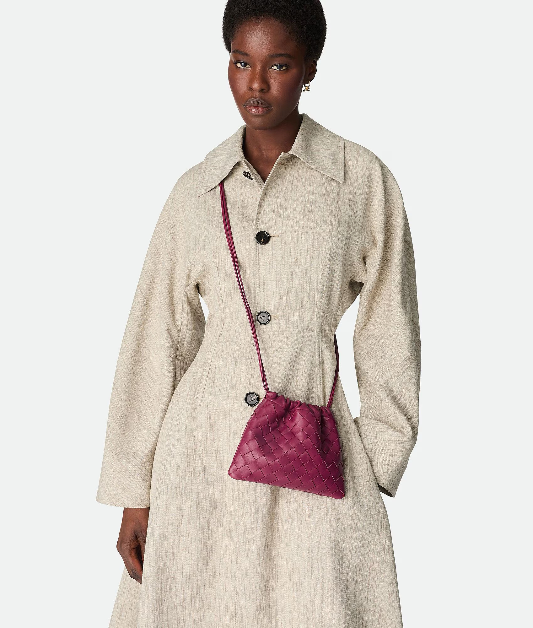 指定顏色限時優惠❣️訂貨📮 BV Small Dustbag 放得落電話 📲  Size 21x16x3 cm  Color: Cinnabar