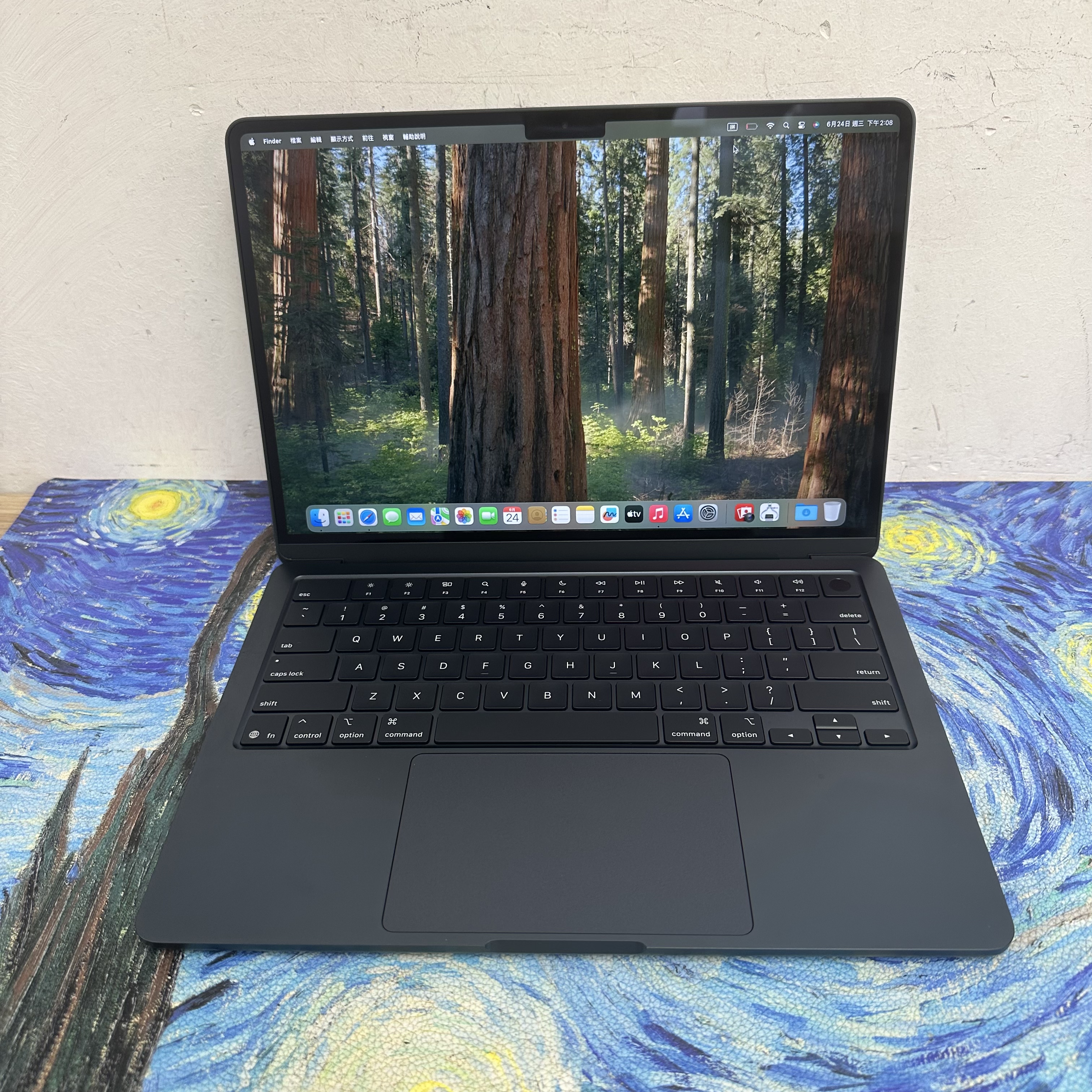 #5962 APPLE  MacBook Air M4 2025 M4 CPU/ 16GB Ram/256GB SSD/10核心GPU/Liquid Retina Mon/13吋/午夜藍/Gaming Laptop / Notebook / 超強續航能力/文書機 / 畫圖 / 剪片 / Movie / Netflix 