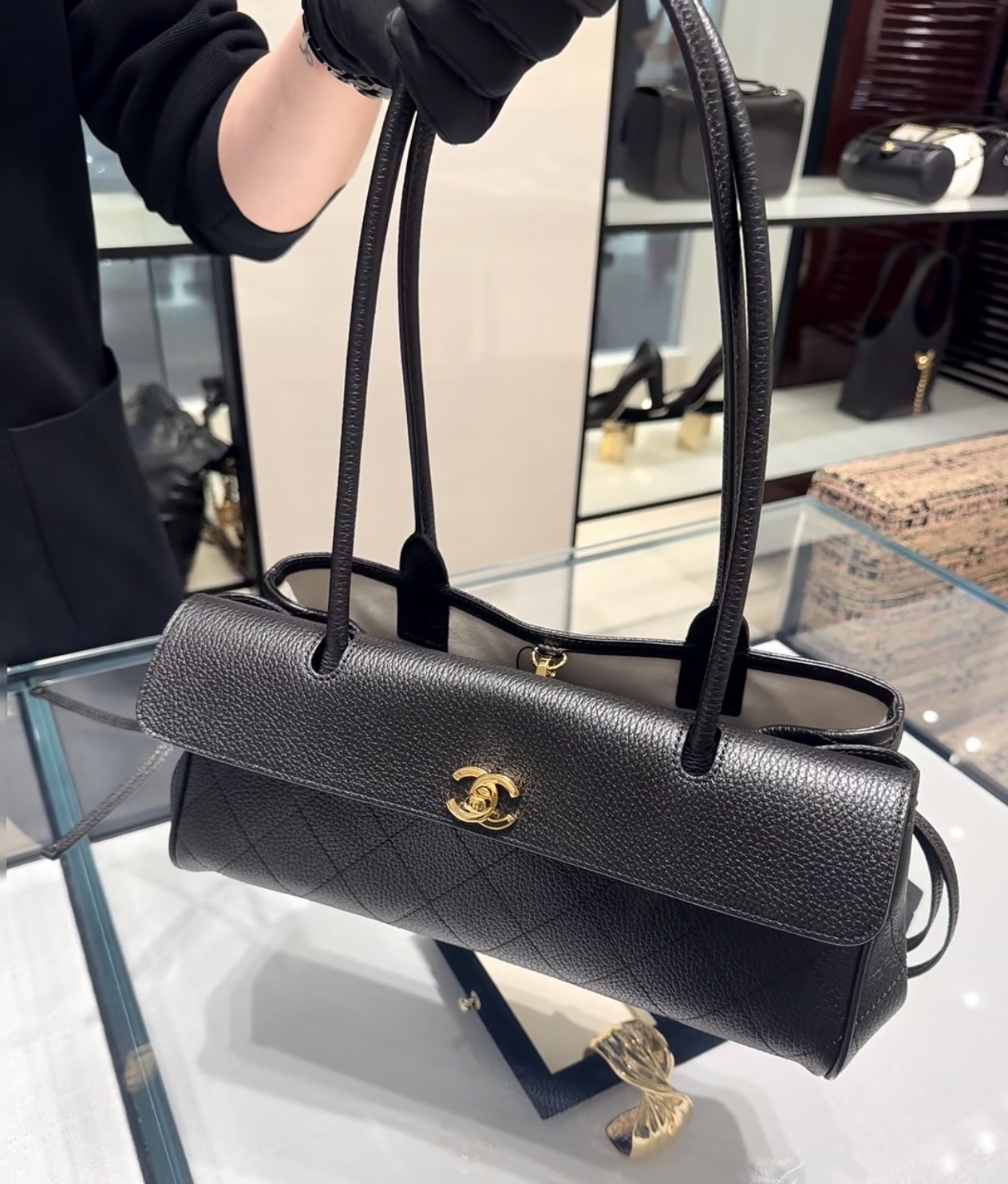 Chanel 熱賣款 黑色法棍袋 最後一個