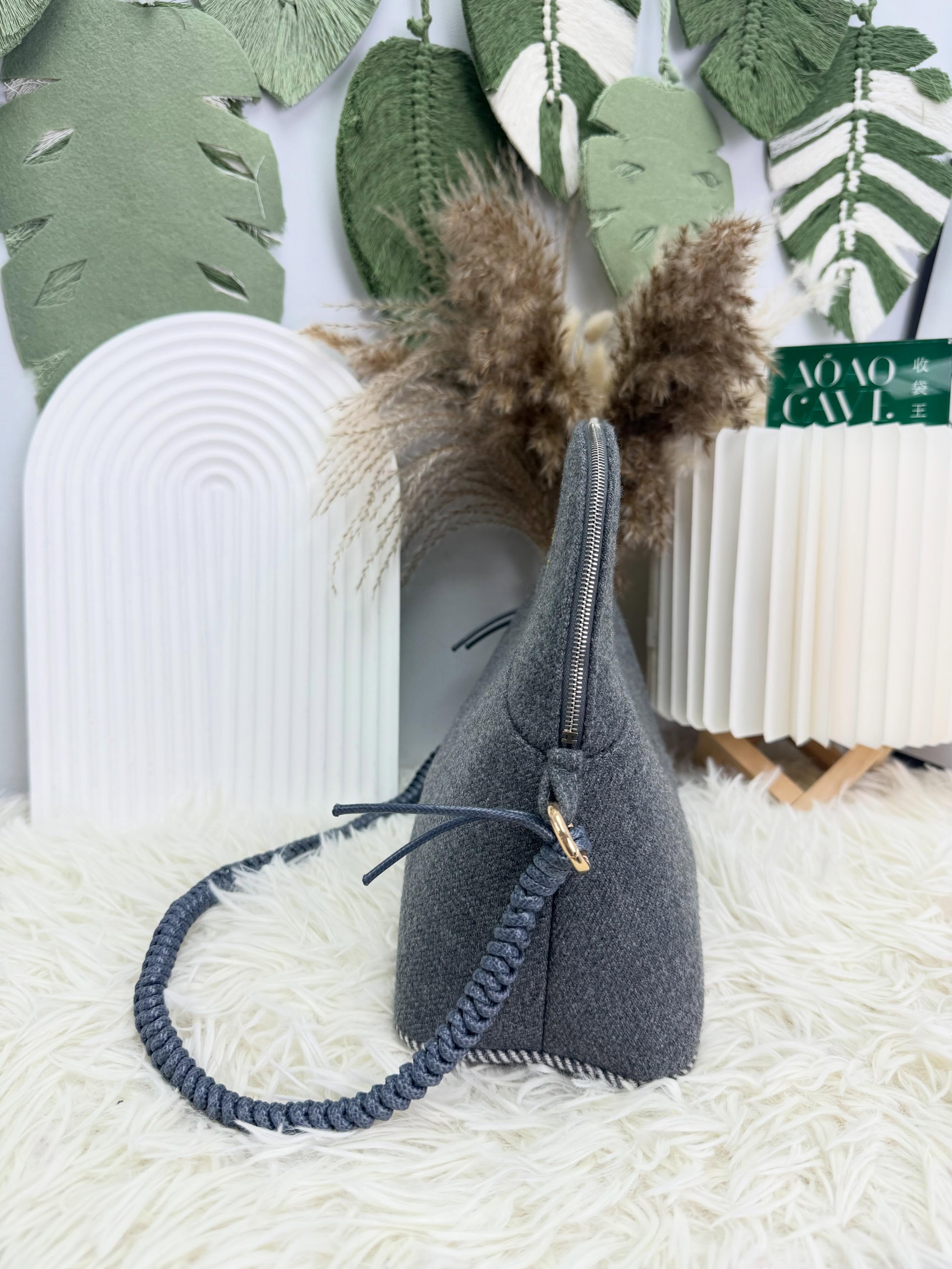 Hermes👜 PRE OWNED 🛍️灰色保齡球飯盒包 🩶  