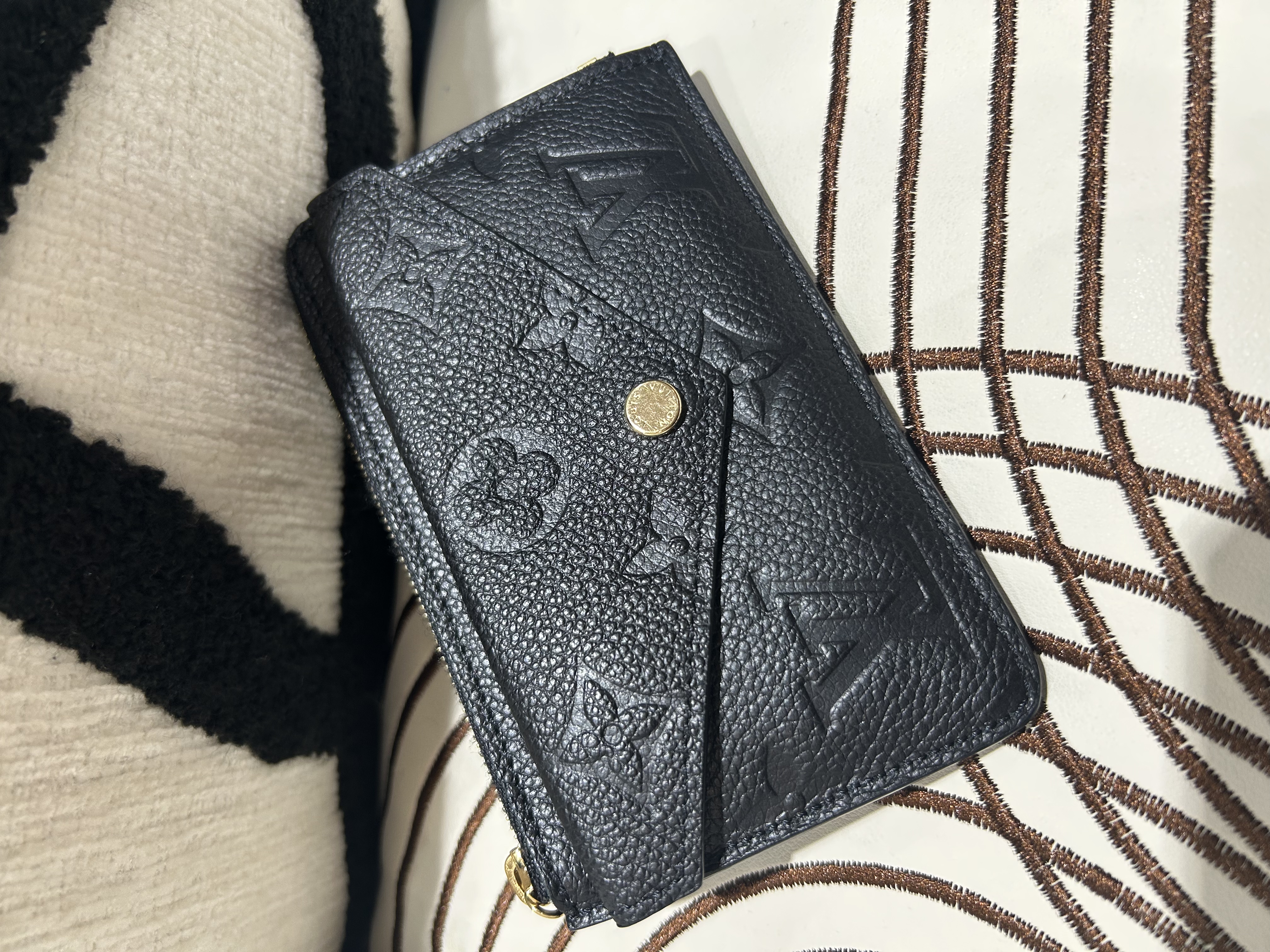 Louis Vuitton LV M69421 Recto Verso Card Holder Monogram Empreinte Wallet 100%Authentic,  98%New 