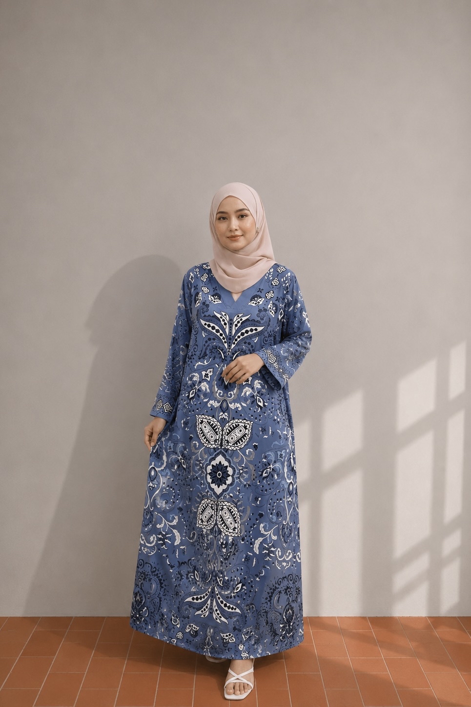 JUWITA in Greyish Blue