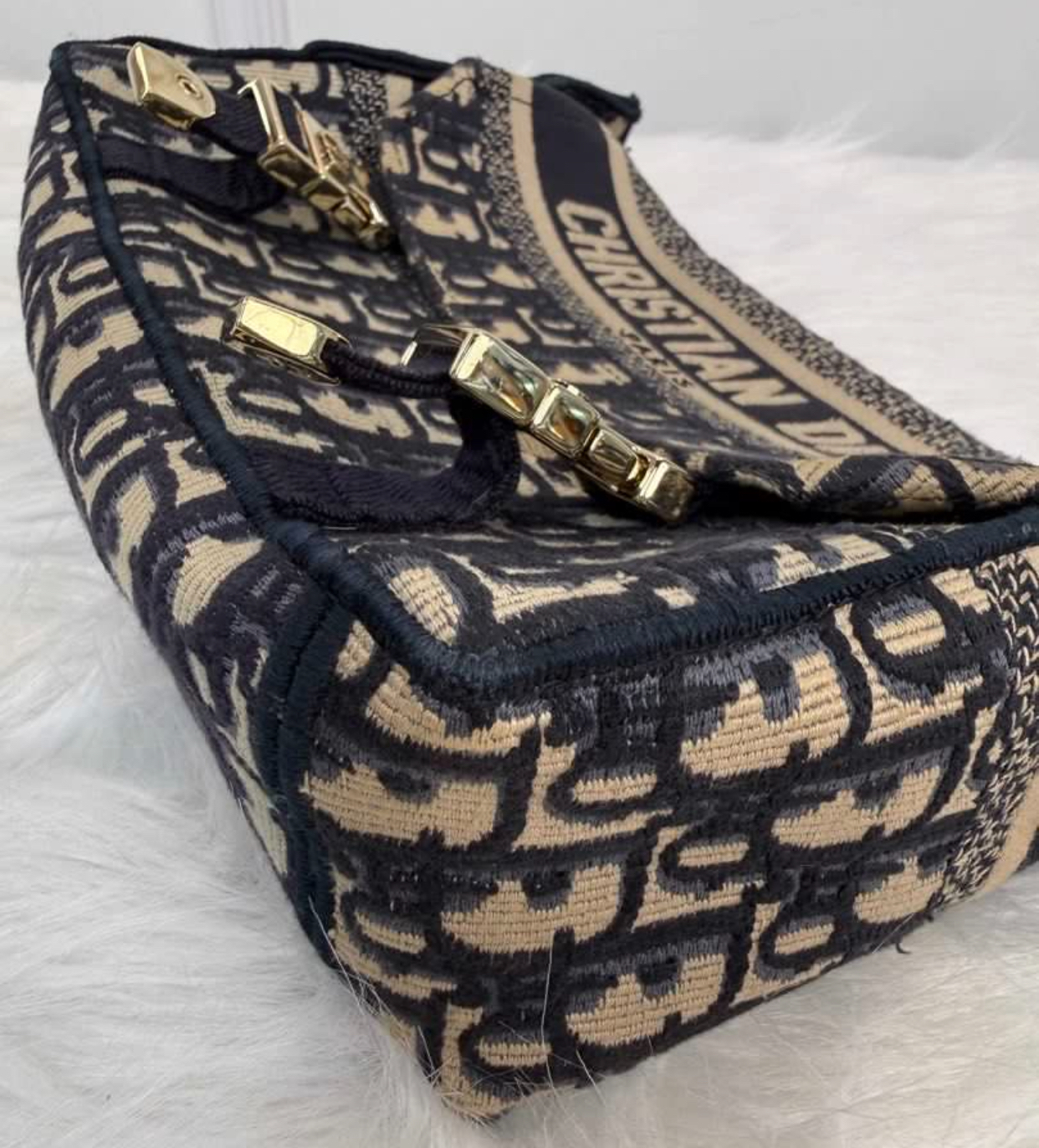 DIOR迪奧 DiorCamp郵差包 經典老花刺繡滿印帆布信使包 小號 可拆卸可調節肩帶 時尚百搭 女款單肩斜挎包