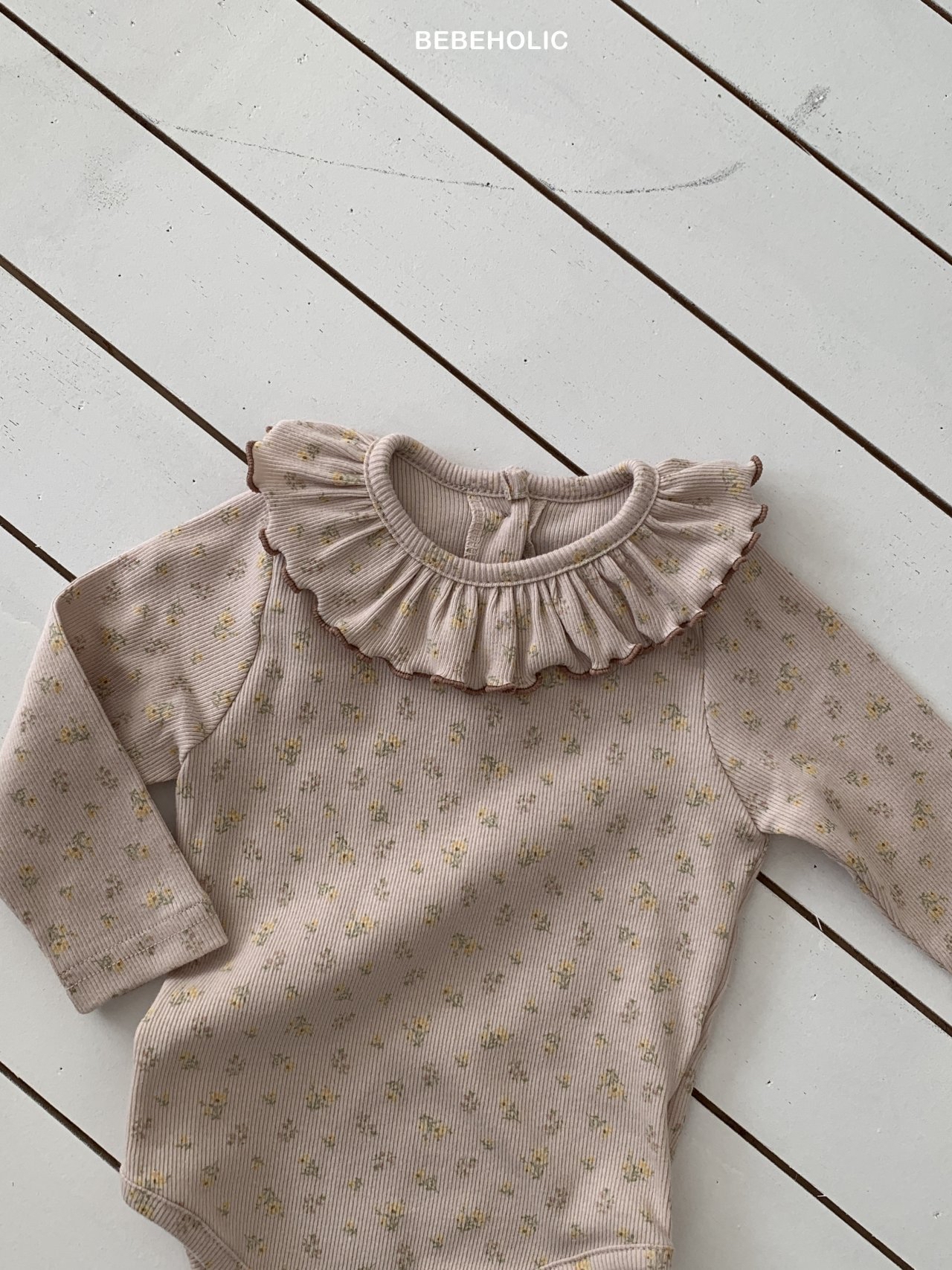 🌸預訂 韓國直送🌸🇰🇷BEBEHOLIC三色碎花荷葉領長袖包屁衣