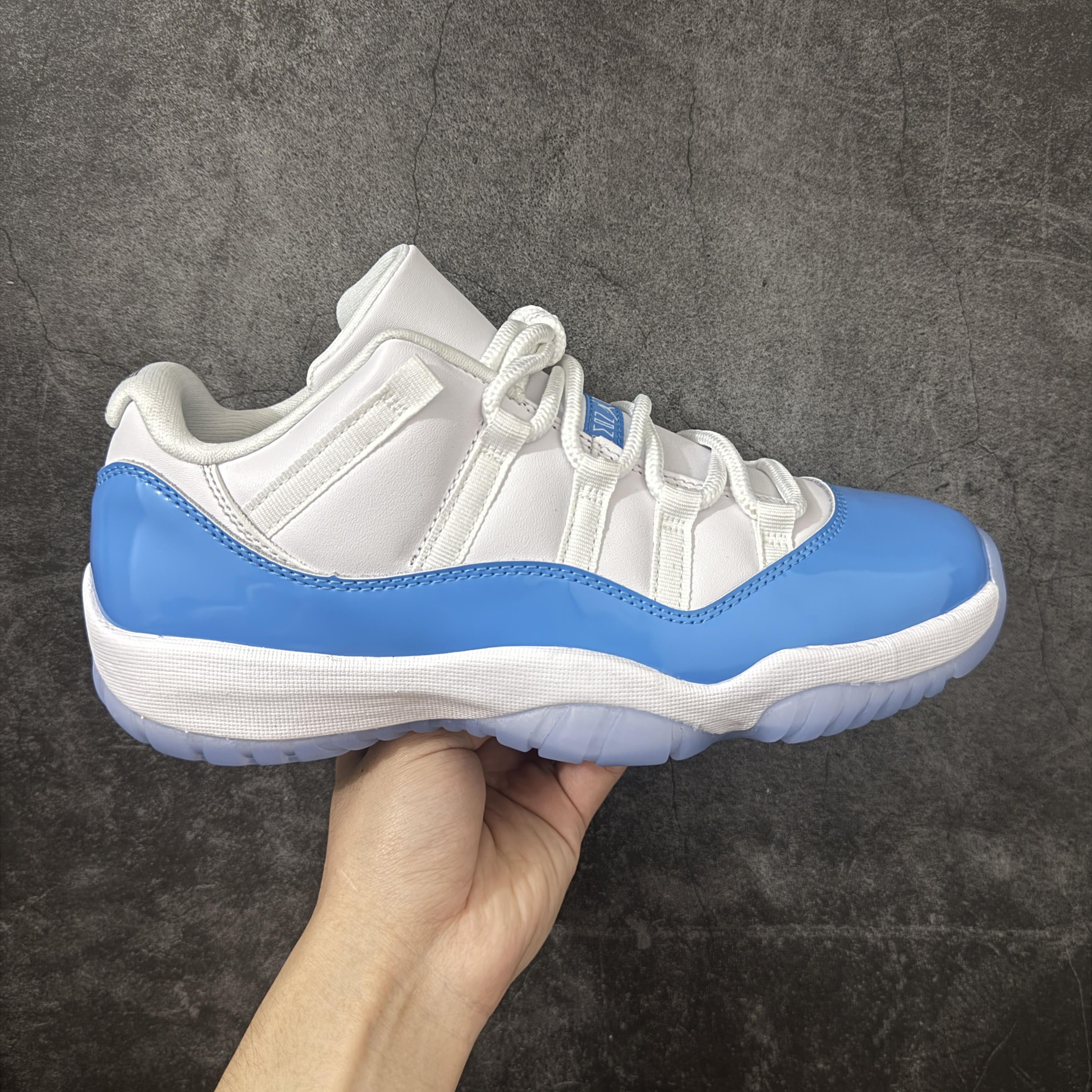 Air Jordan 11 Retro Low FV5104-100
