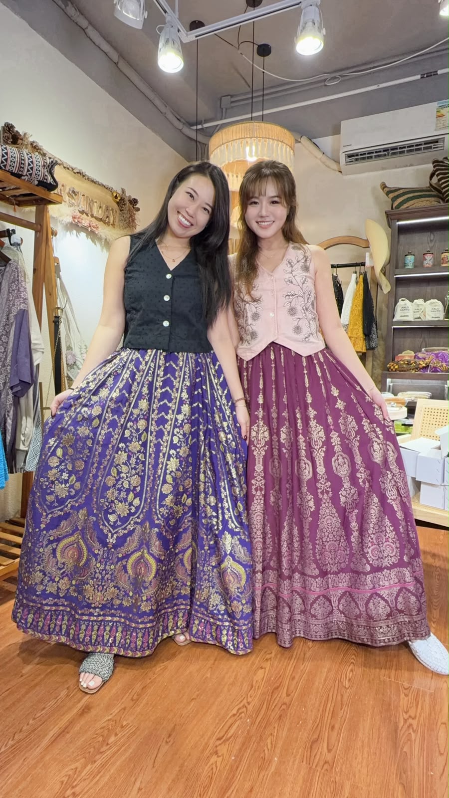 2978 Violet Royal Foil Stamping Skirt 40"