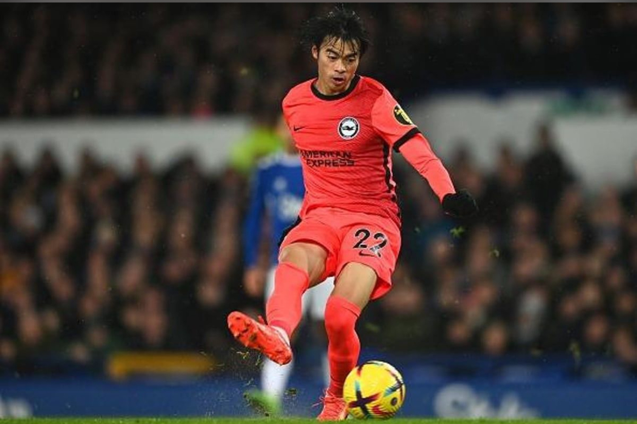 Brighton & Hove 22/23  away shirt  #22 Mitoma 