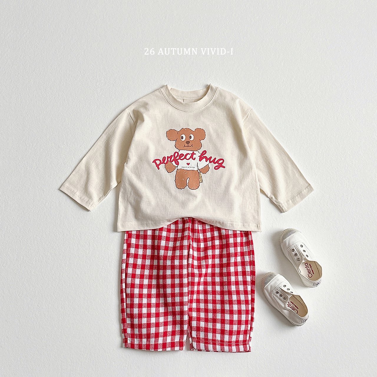 Vivid | Hug bear check up and down
