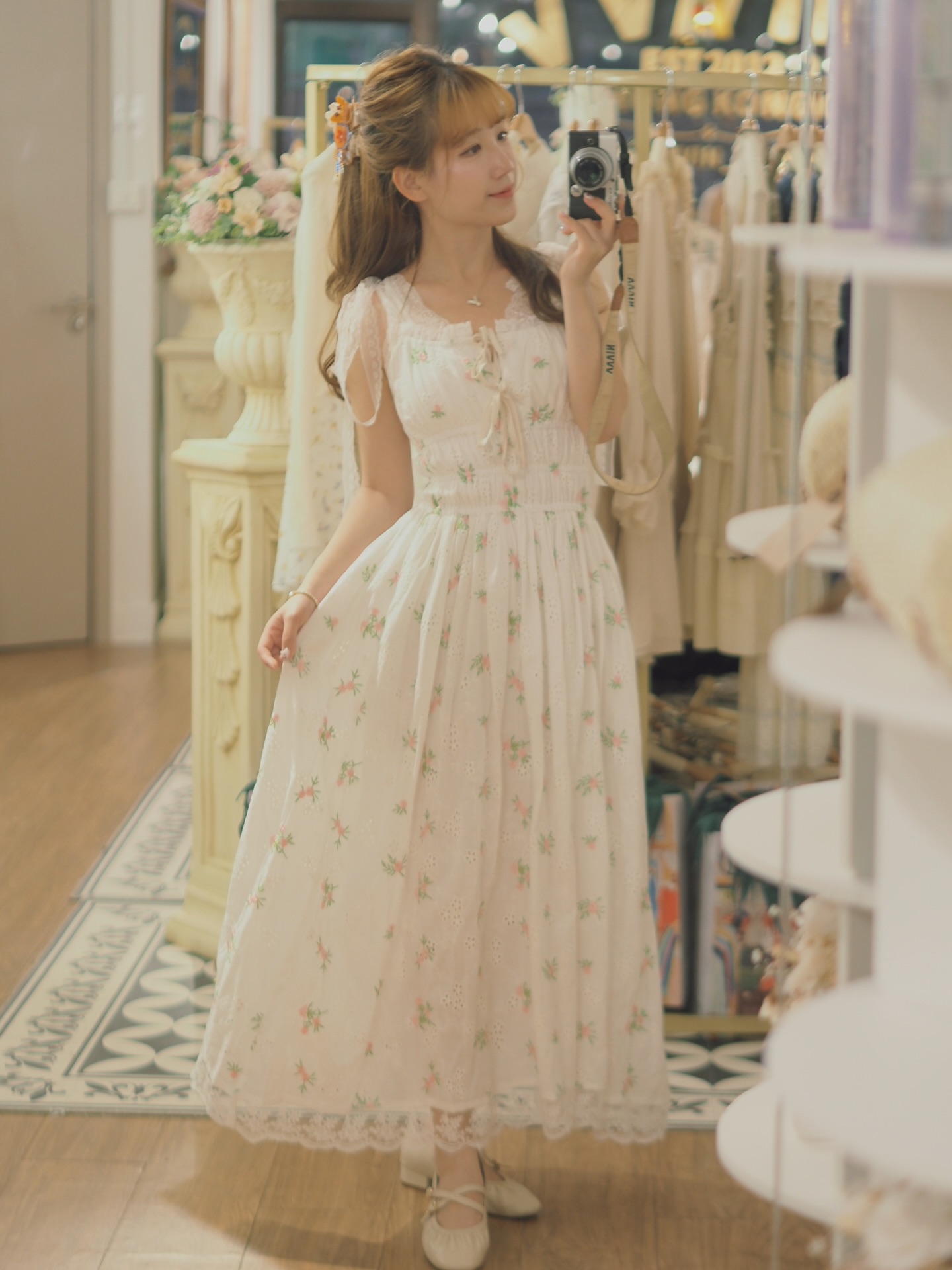 膊頭絲帶碎花吊帶裙