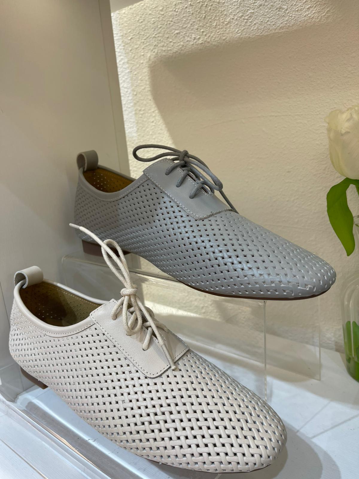 透氣斯文平底鞋