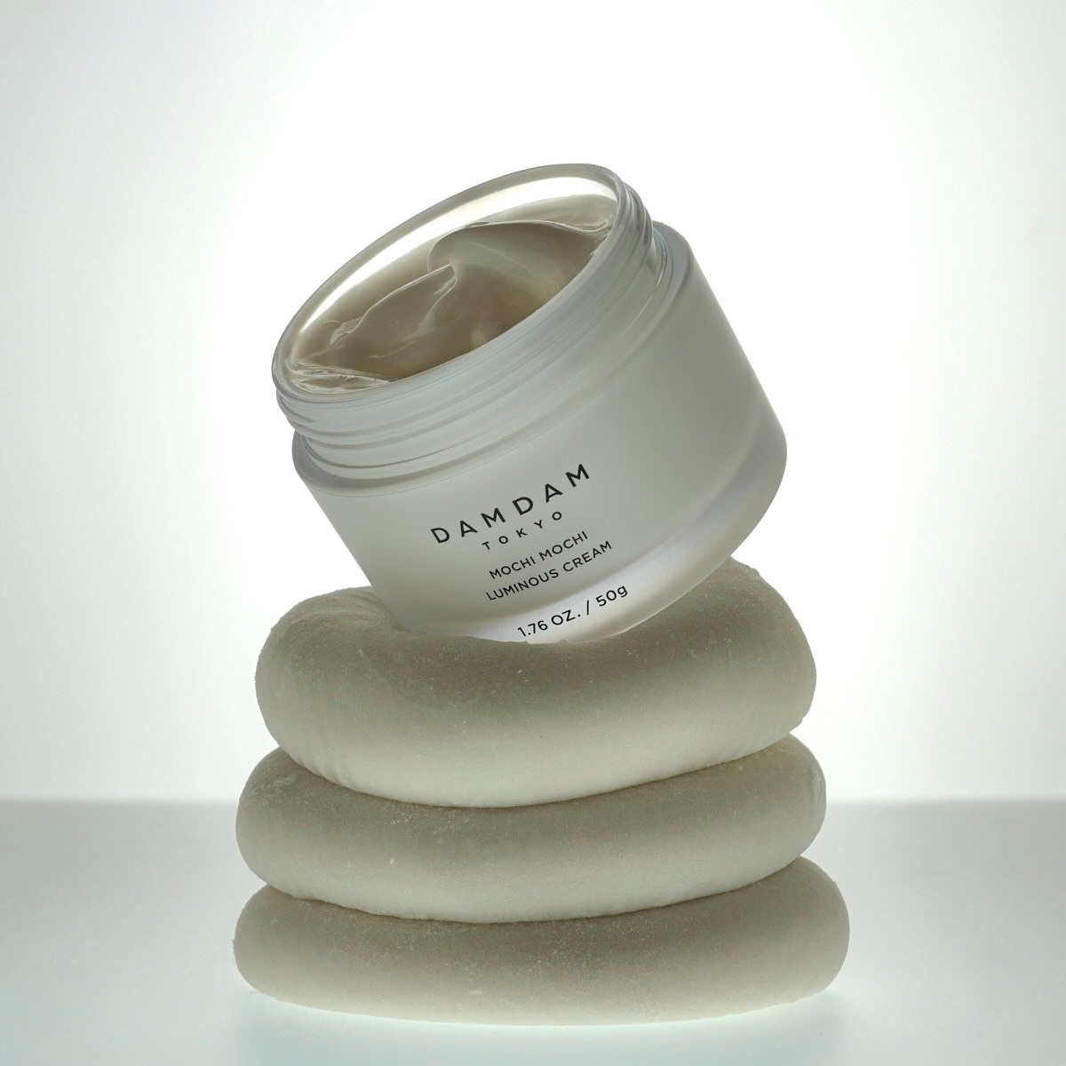 【✨️日本🇯🇵 DAMDAM Tokyo Mochi Mochi Luminous Cream 麻糬保濕亮澤乳霜✨️】50g  