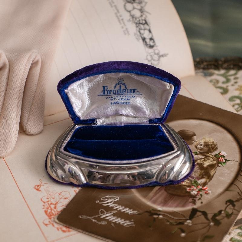 Rare! Vintage Early to Mid-Century Montreal Lachine Purple Velvet Double Ring Box /Antique Wedding Ring Box(MT1968)