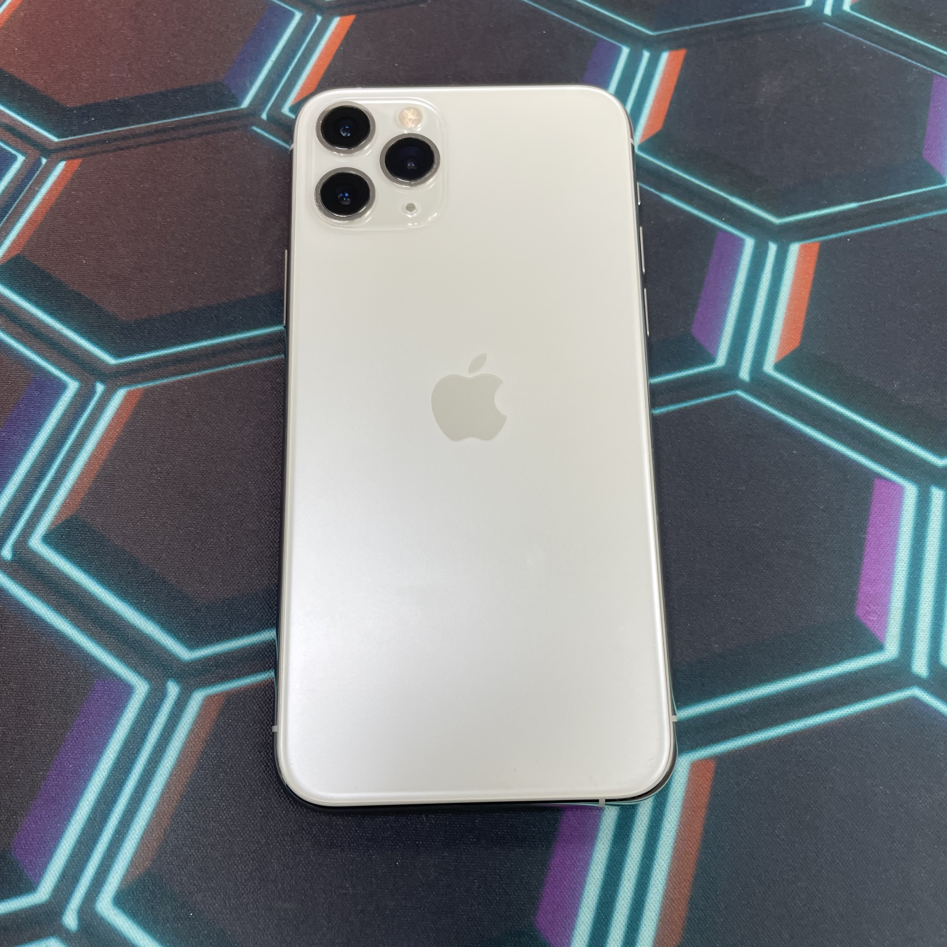 *7698 11 Pro 勁靚機 256GB 電83 白色 white 
