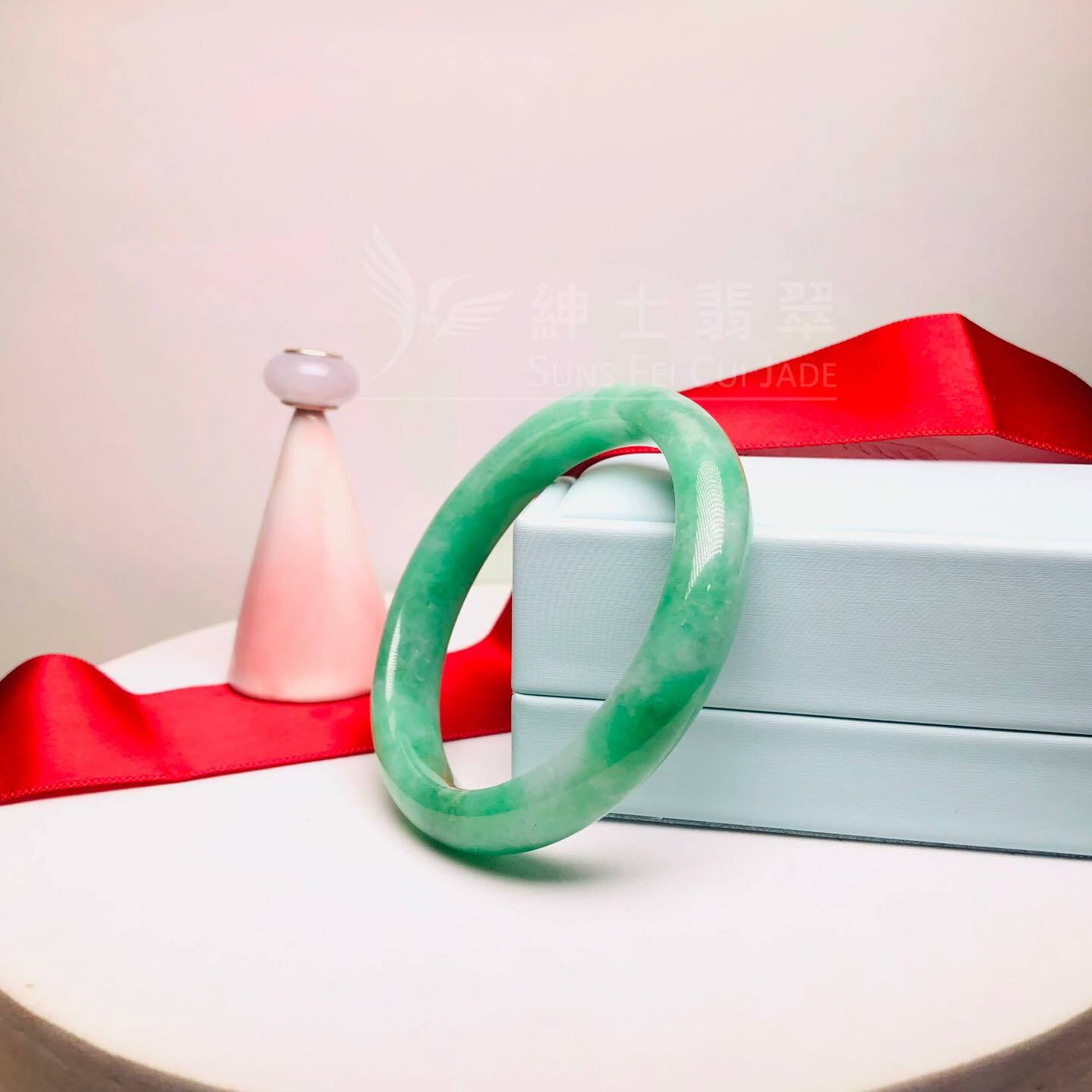 滿綠甜色貴妃鐲51.7mm