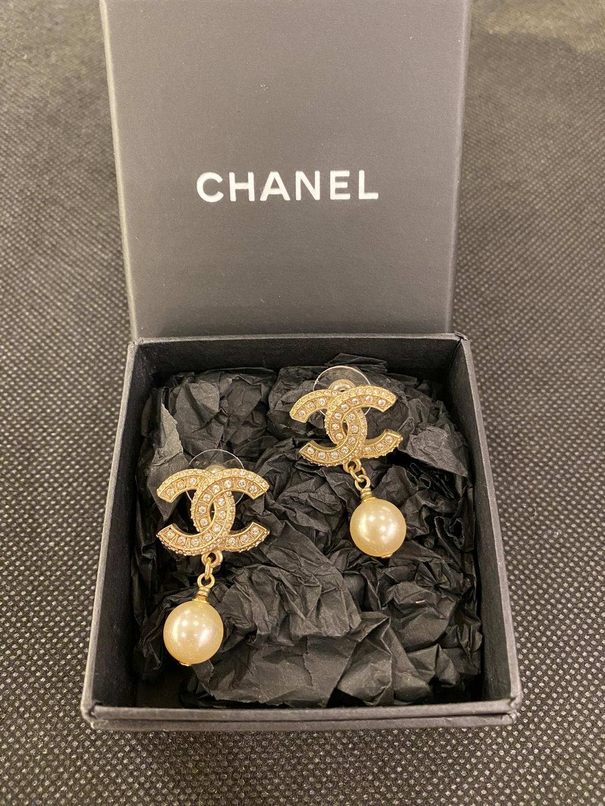 Chanel Gold Pearl Earrings