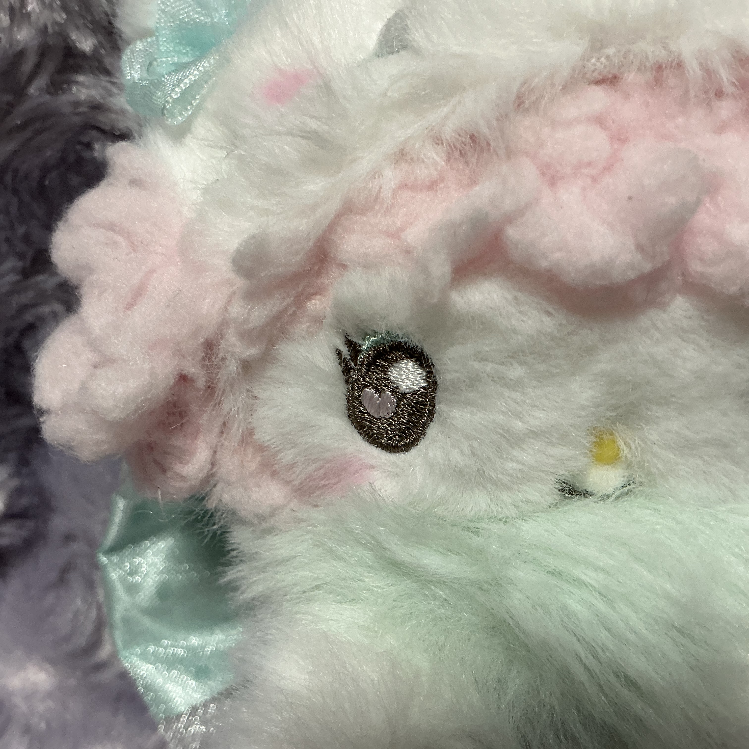 「現貨」Sanrio 優雅白貓公仔匙扣