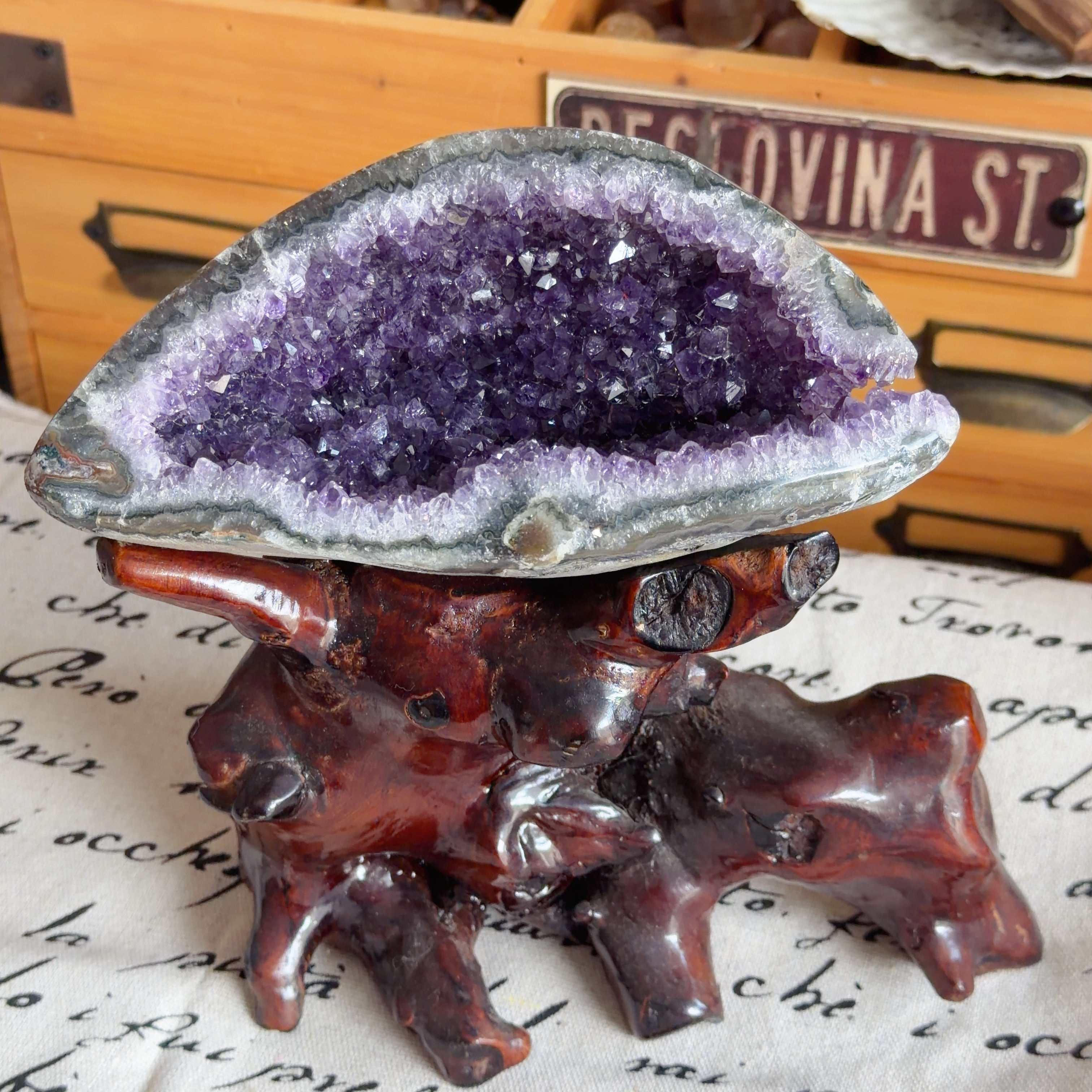 原皮紫晶錢袋子（包底座）