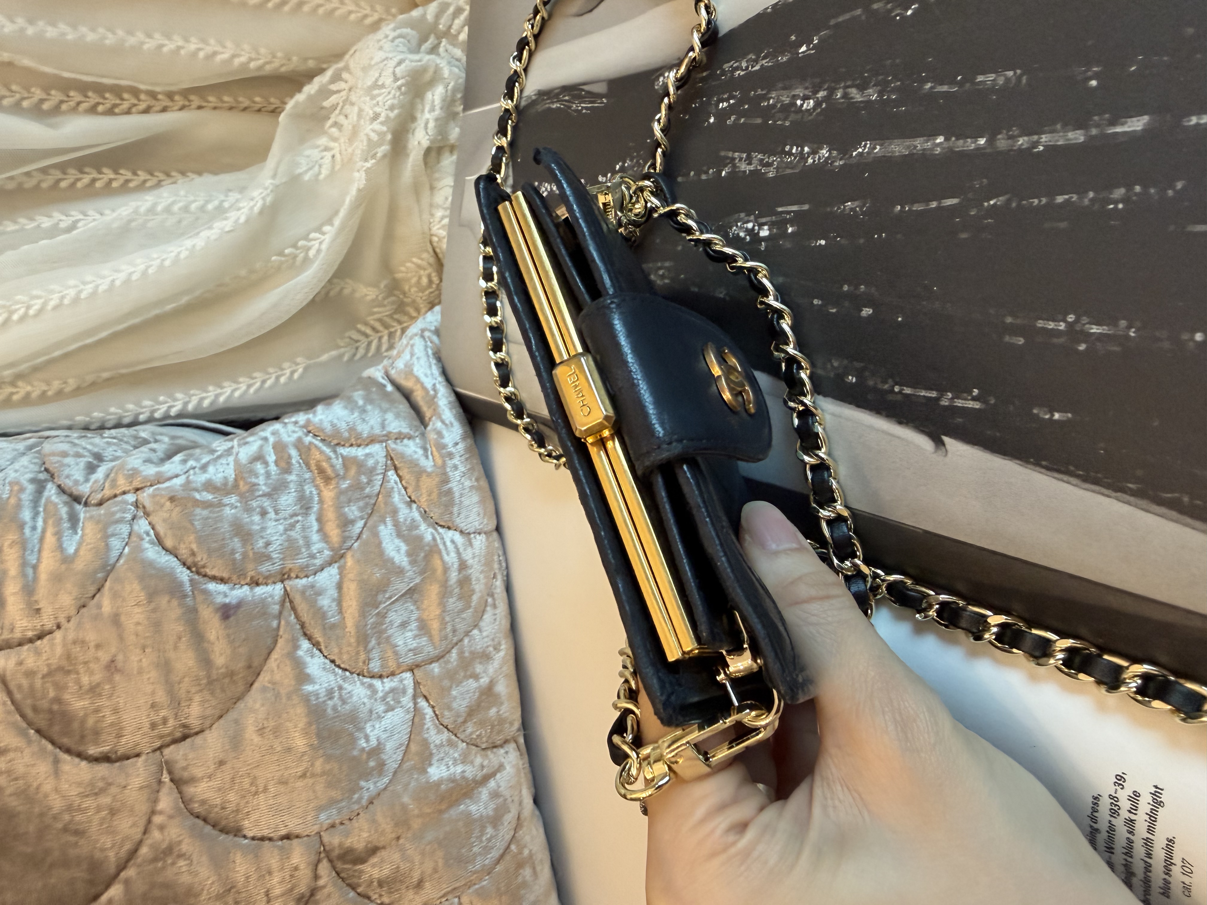 Vintage chanel black leather short wallet