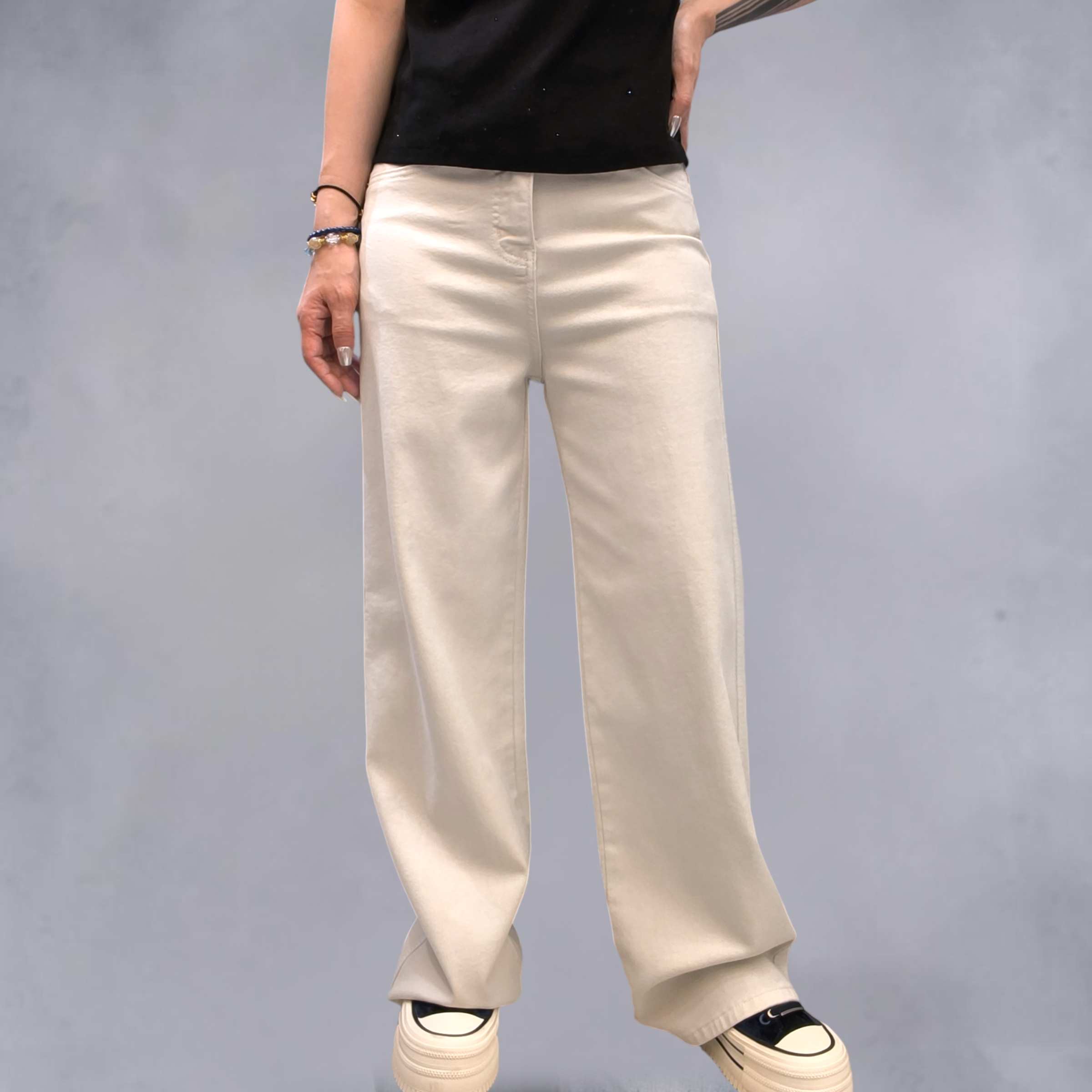 奶油白彈性牛仔褲