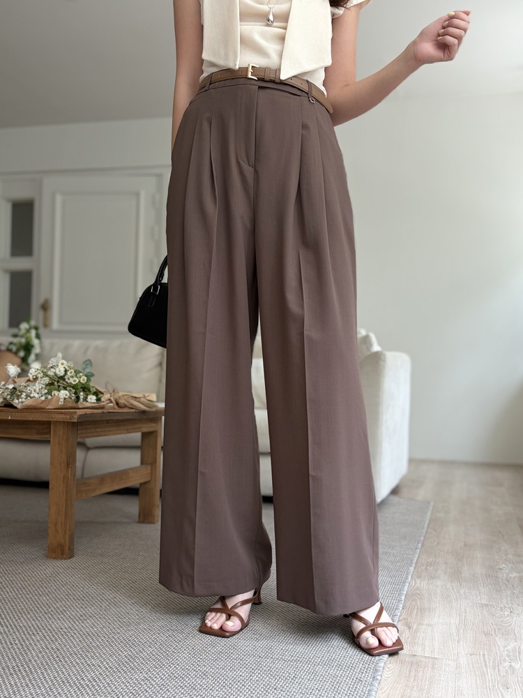 [極薄!] Strap Detail Pleated Pants (Brown)