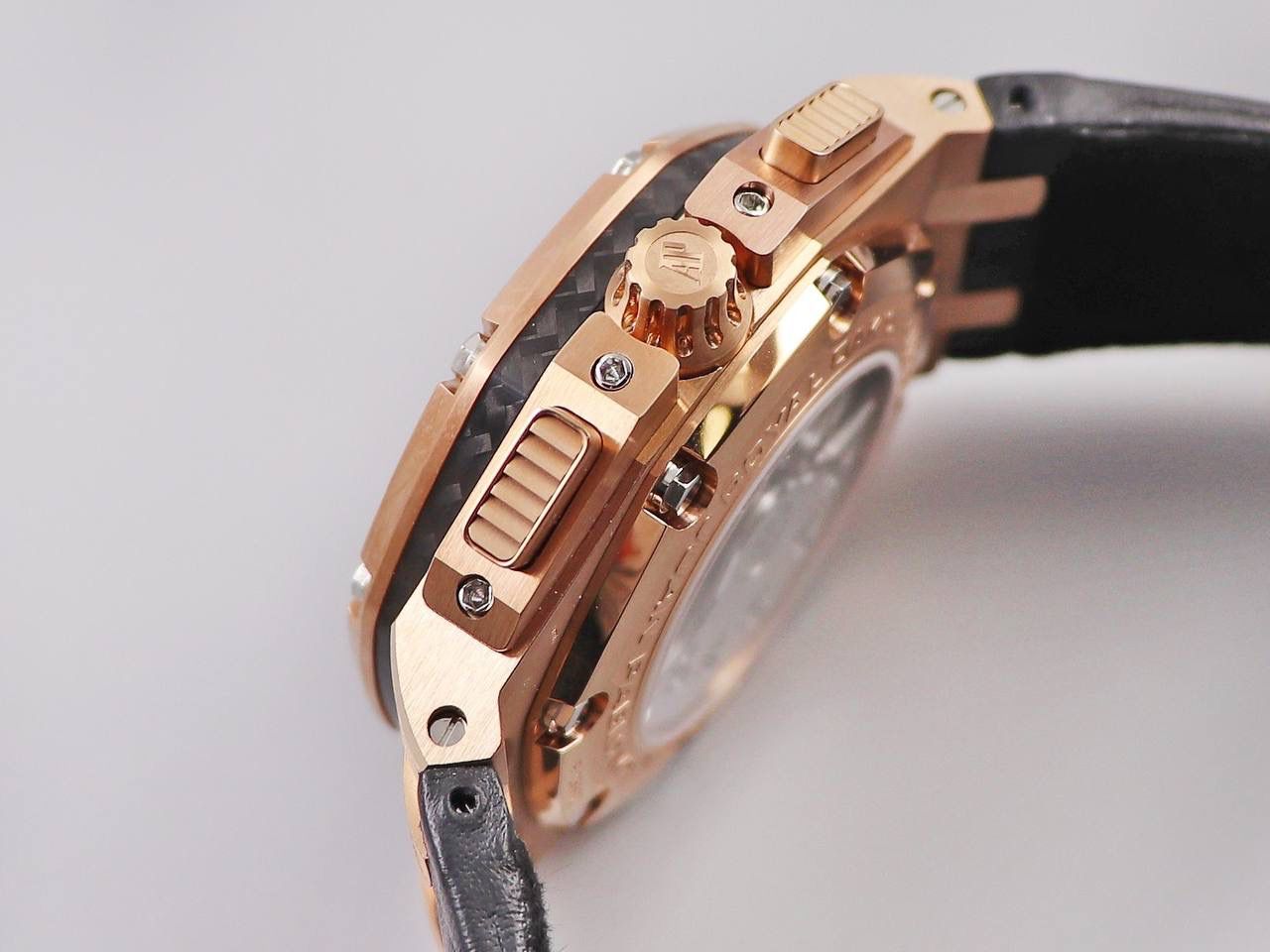 AP蒙托亚系列 精钢表壳 碳纤维圈口 搭载复刻原版爱彼CaL．2840全自动计时机芯 市面最强版本🔥