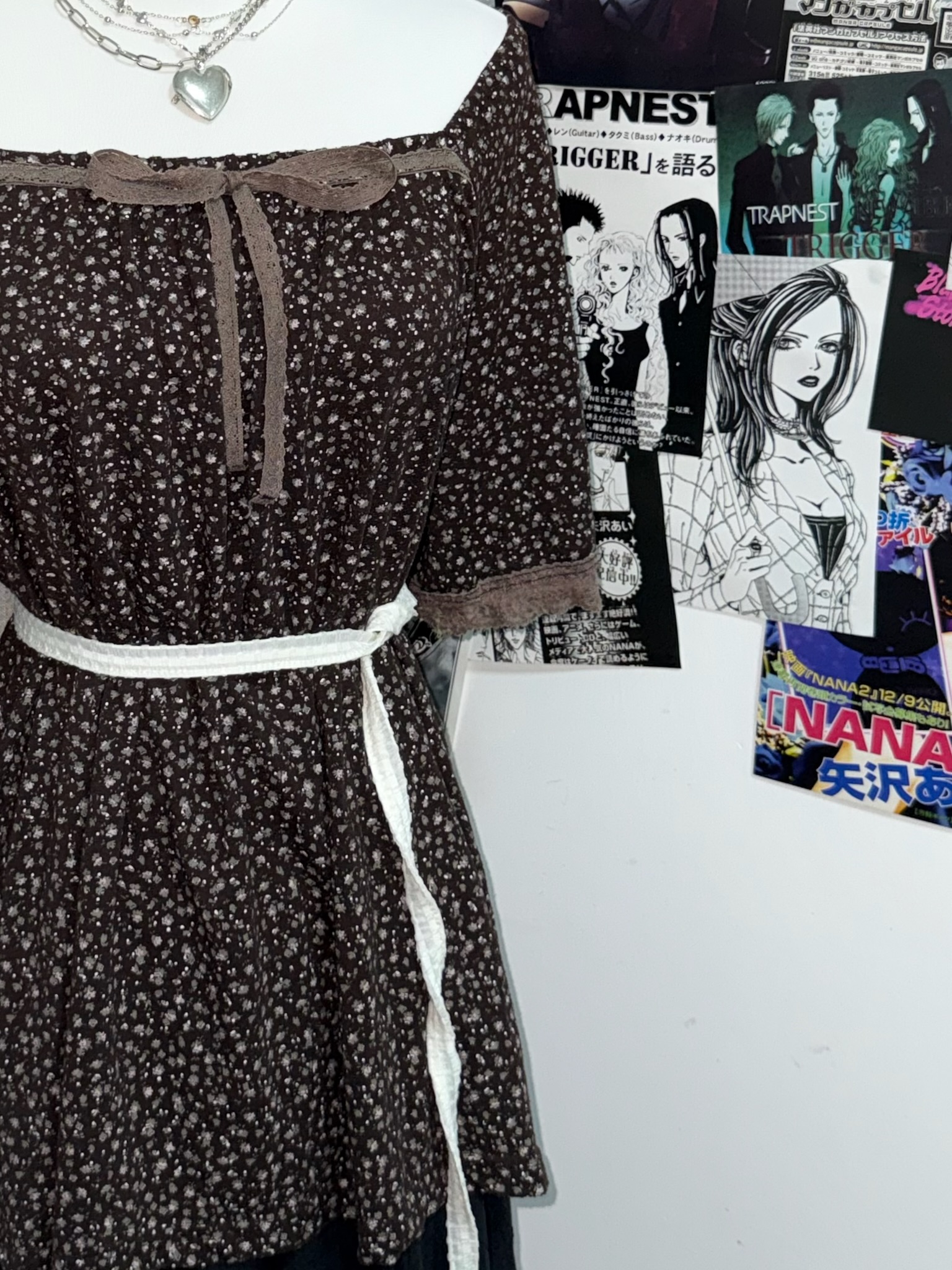  Brown Floral Ditsy Print Top with Lace