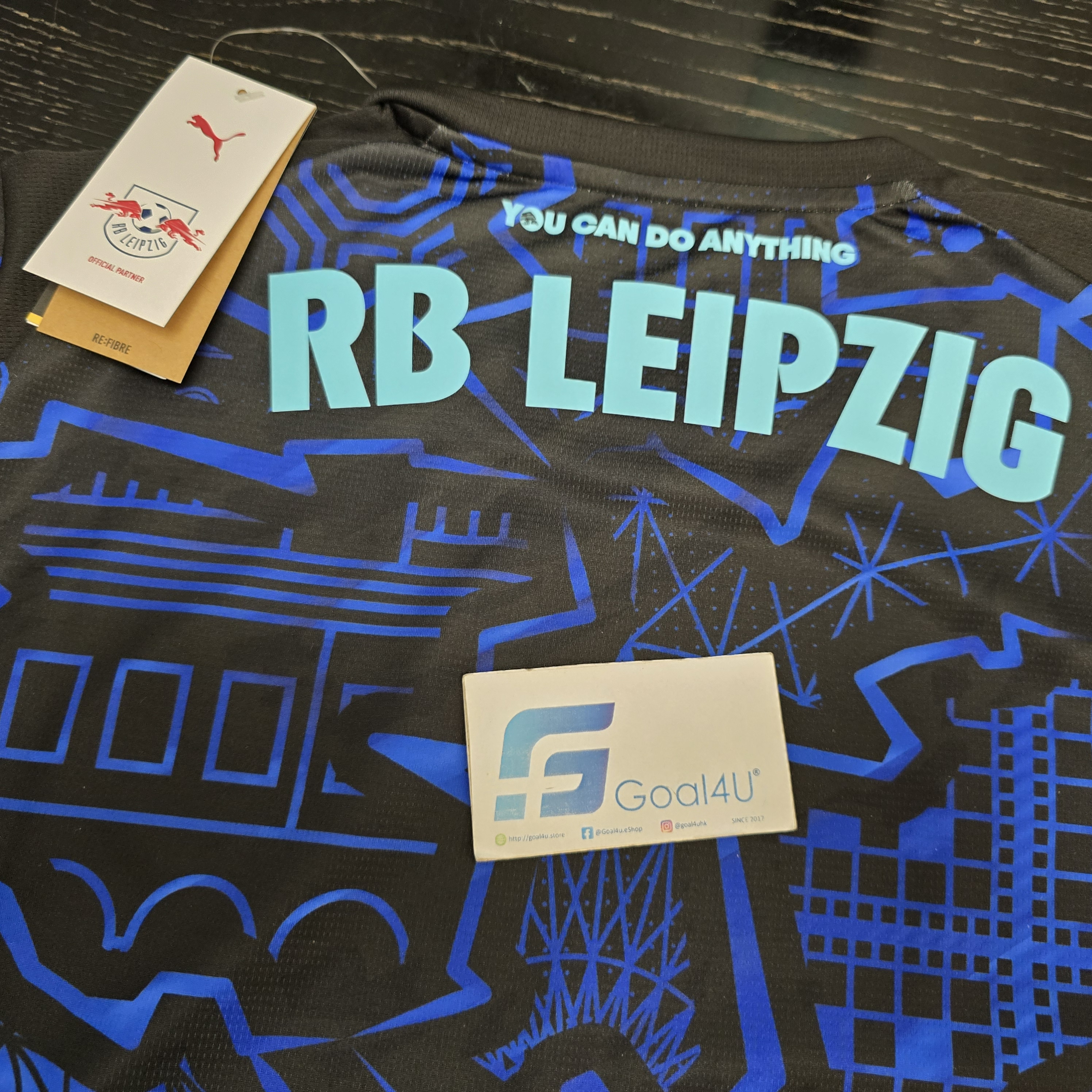 ✨ 螢光登場 Nike Leipzig 萊比錫 2025-26 特別版球衣 784029_01