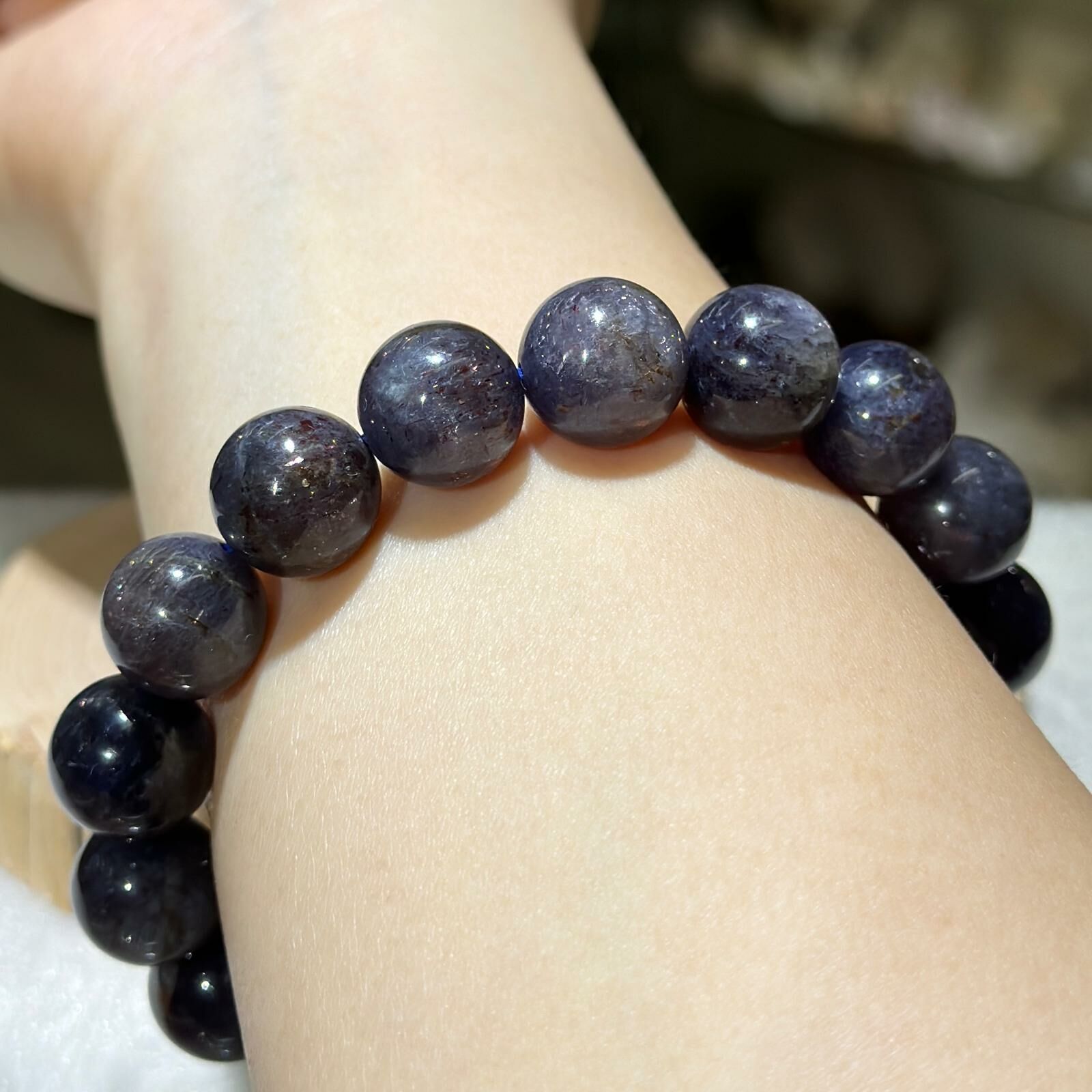 血滴✨堇青石手串 12 mm +/-