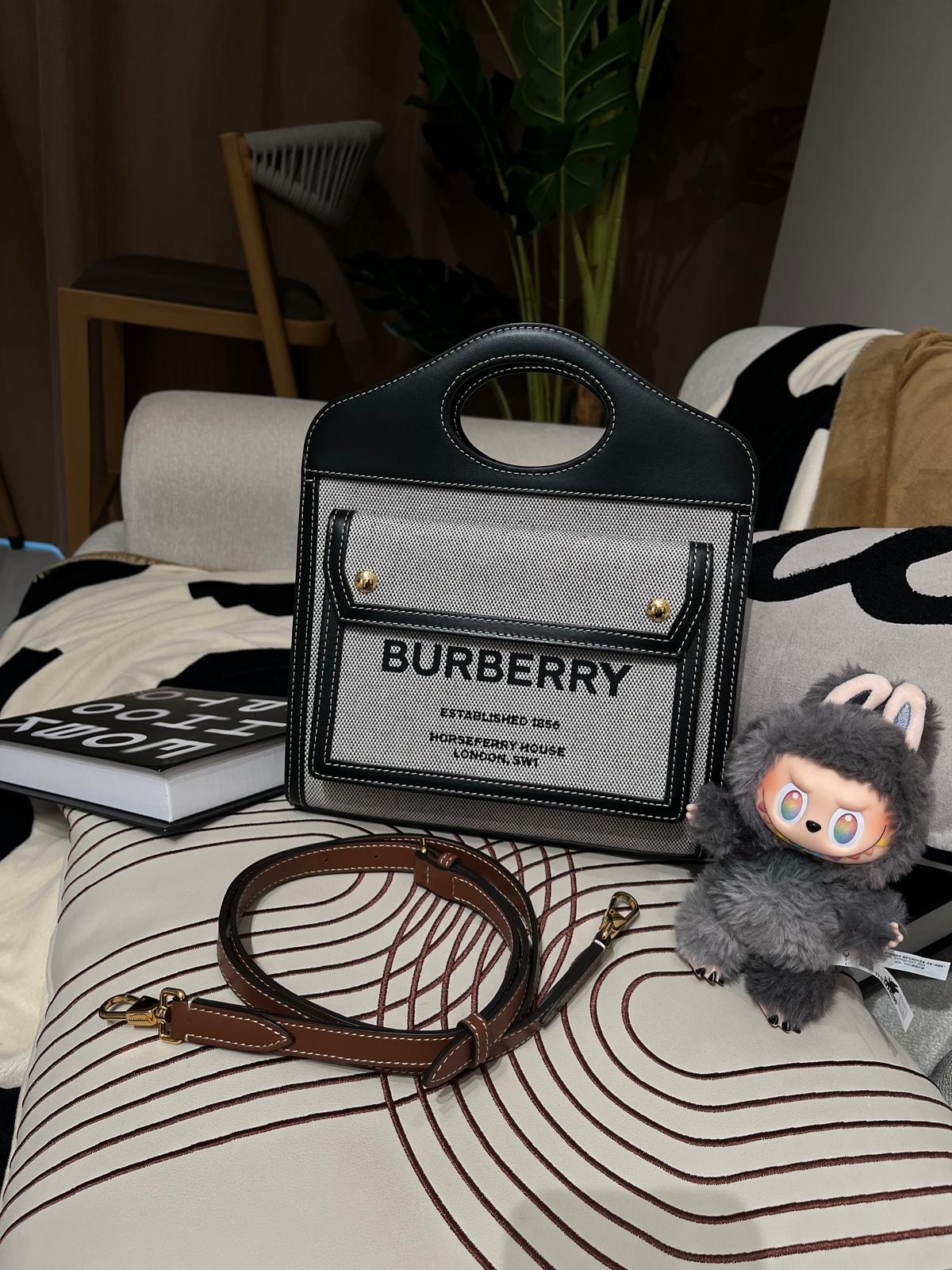 BURBERRY POCKET 2WAY BAG ,100%Authentic ,99%new ✅strap✅booklet✅dust bag 