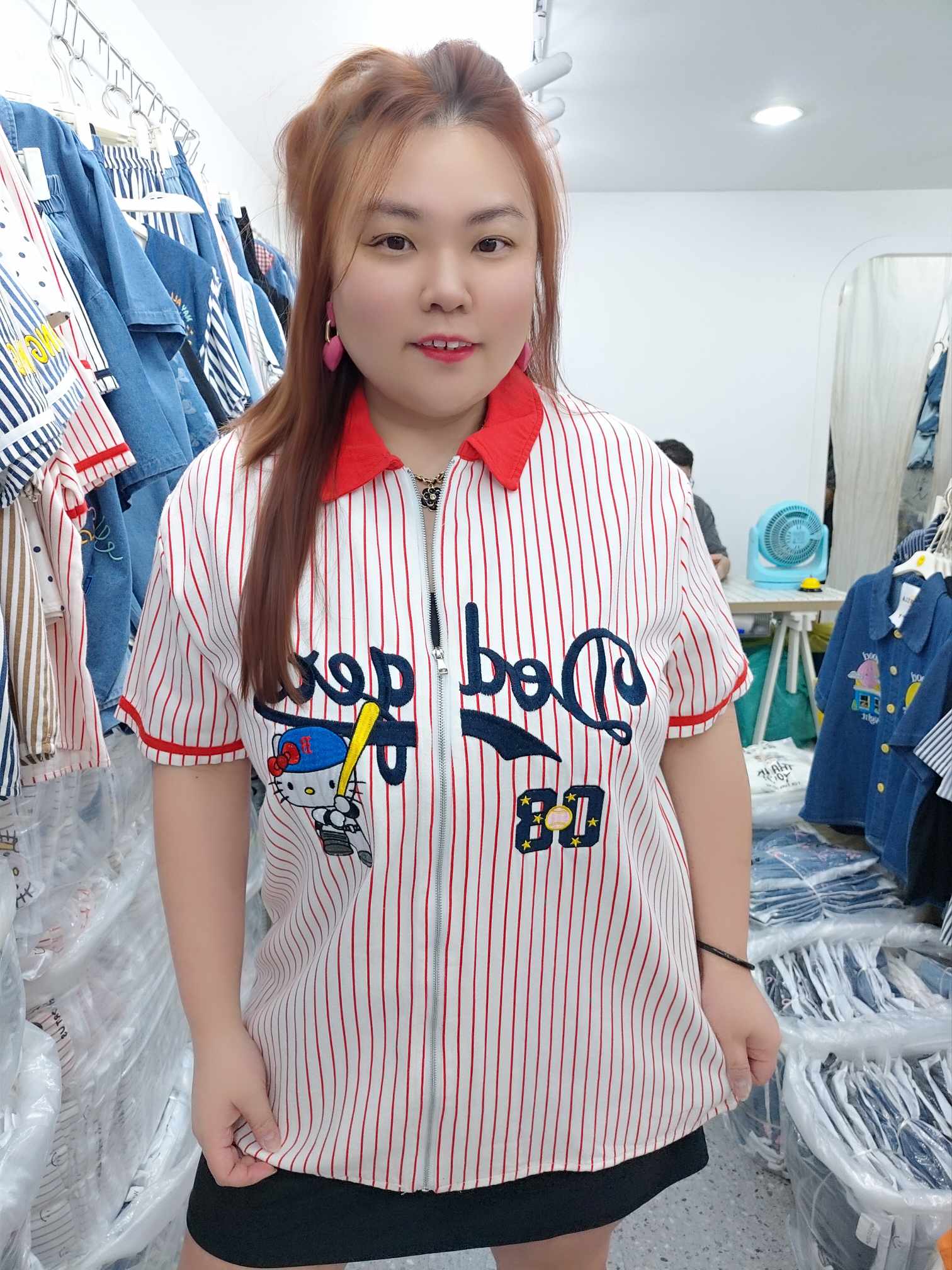 ENE06 棒球凯蒂拉链条纹上衣