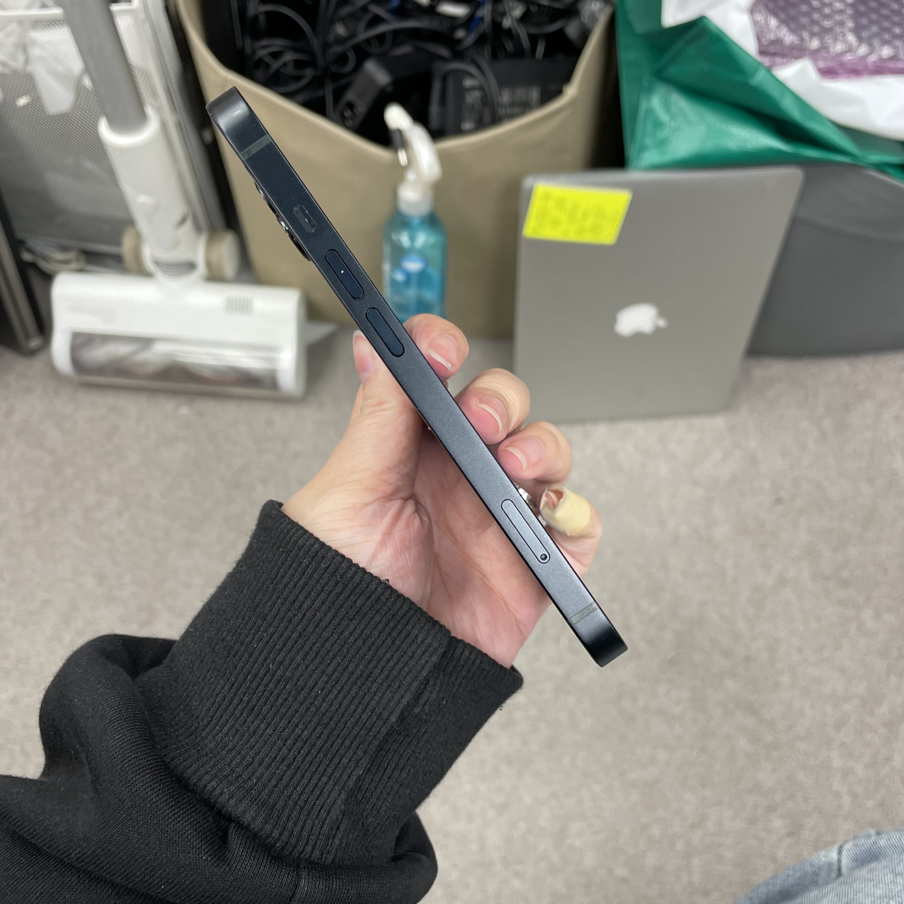 *6080 13 勁靚機 256GB 電77 黑色 black