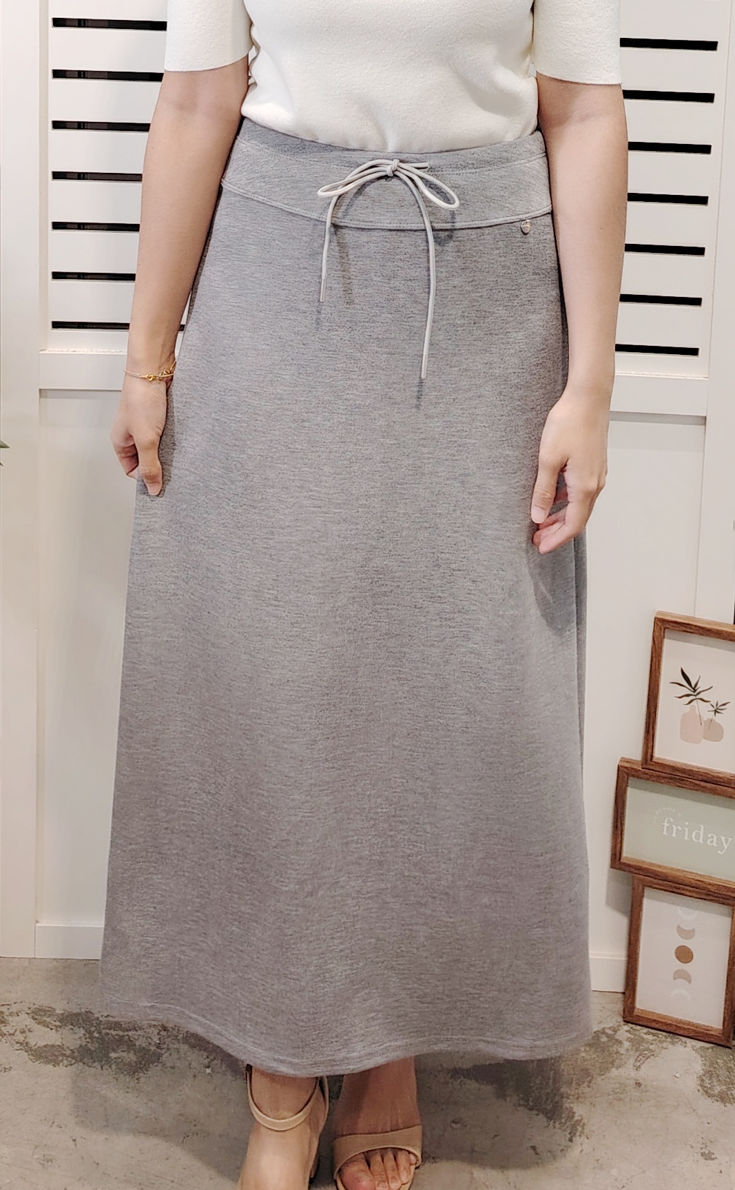 2562 Scuba Cotton Mid - A Line Skirt