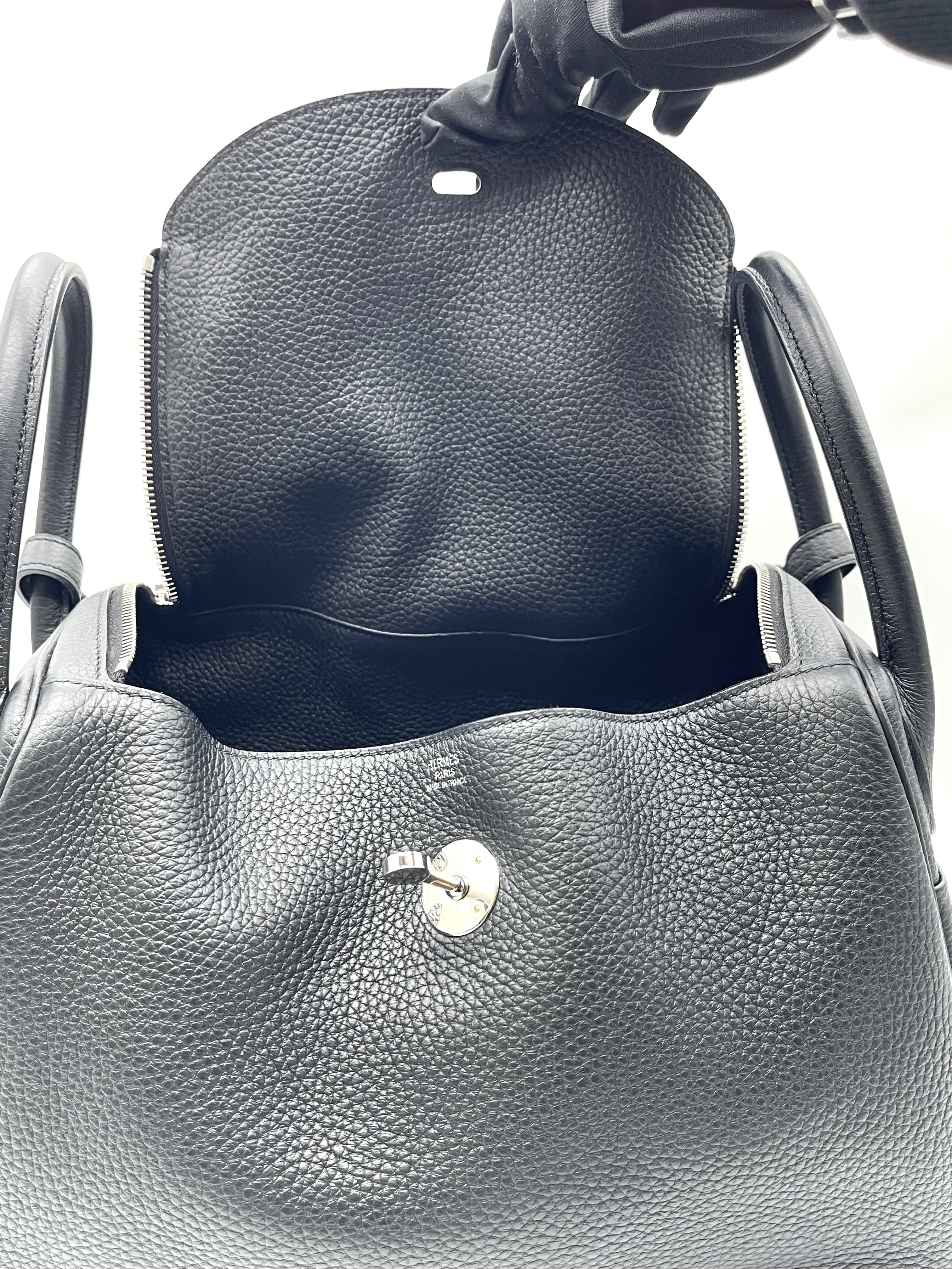 Pre-owned Hermès Lindy Stamp Z / Product Code: 26032707