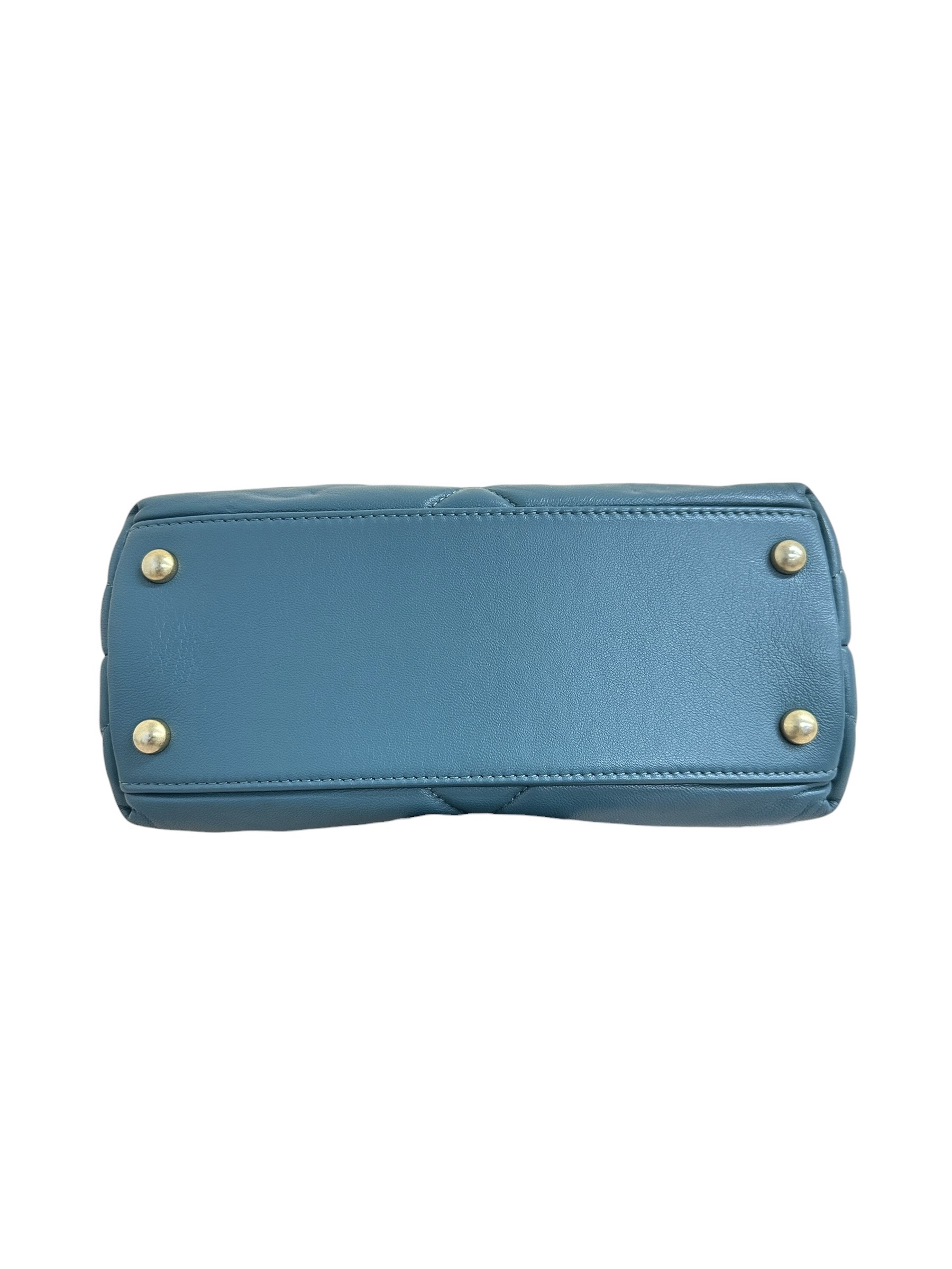 Pre-owned Chanel shoulder bag  / Product Code: 070101