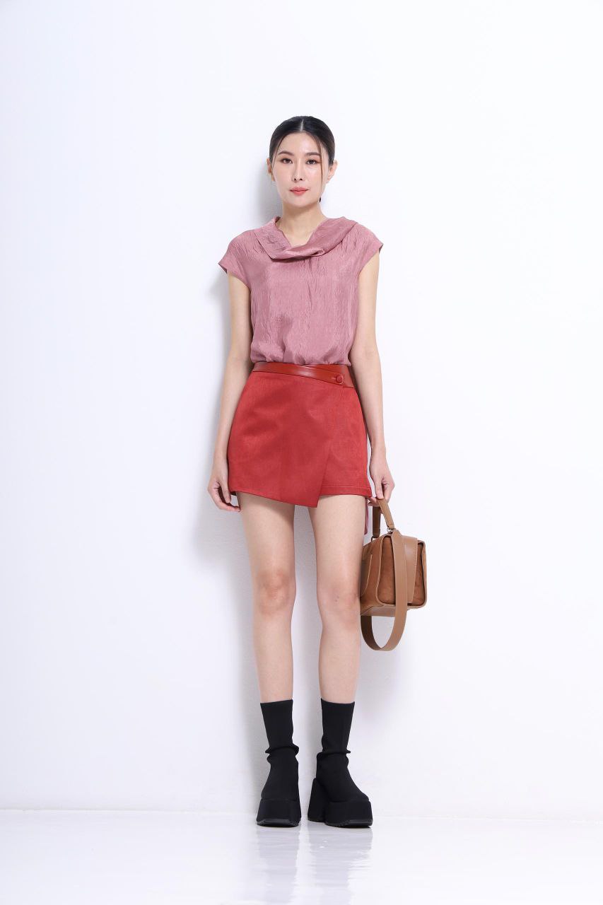 不规则翻领领口上衣 3132