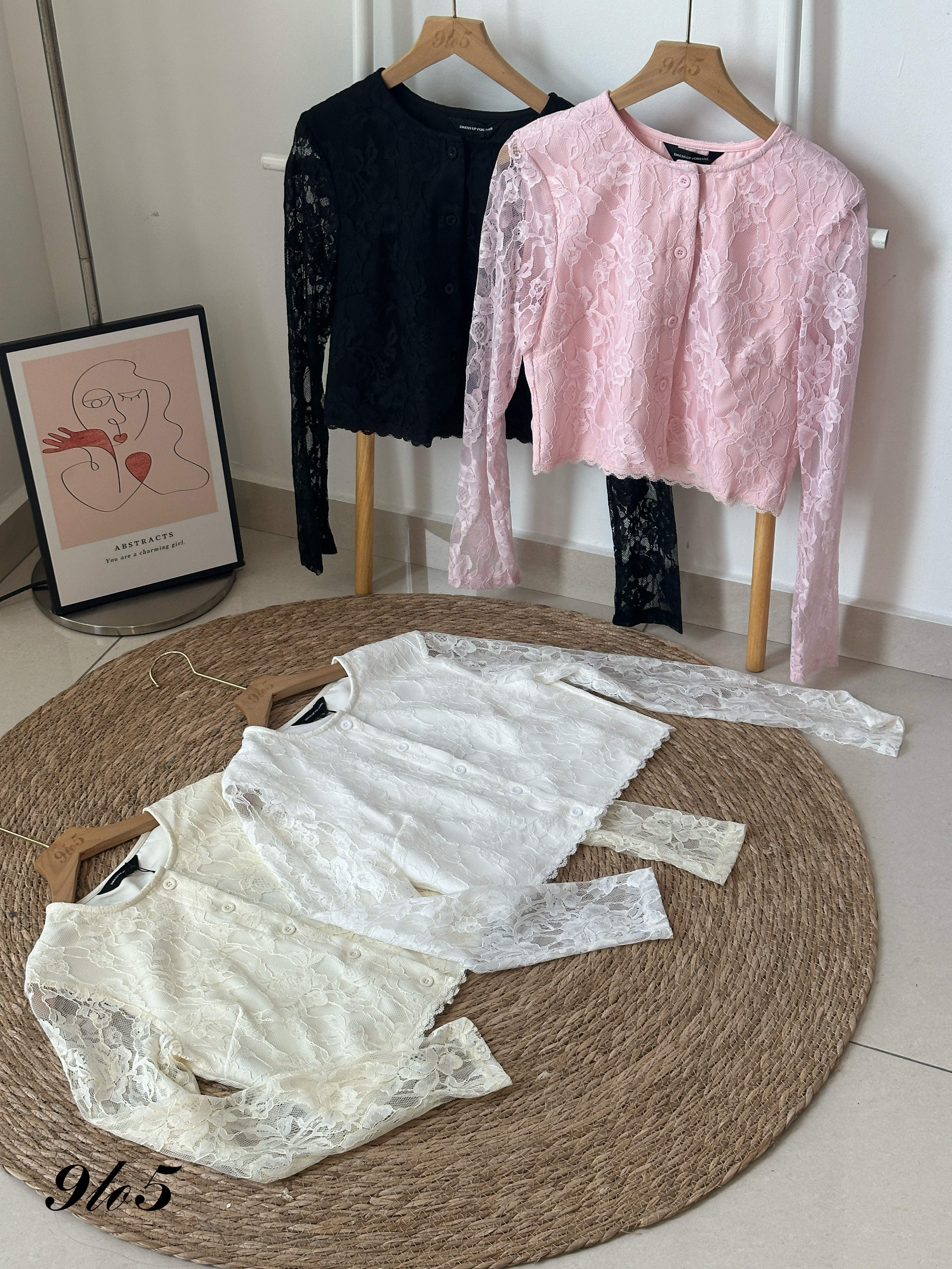 T4032 Cropped Long Sleeve Lace Top - 4 Colors