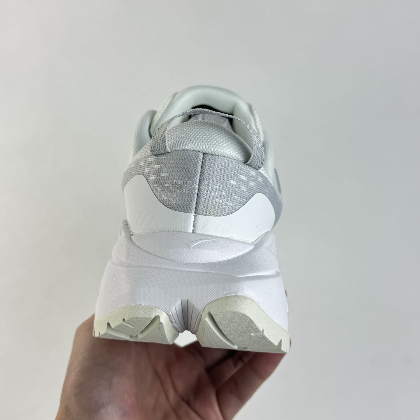 Hoka One One Skyline-Float X