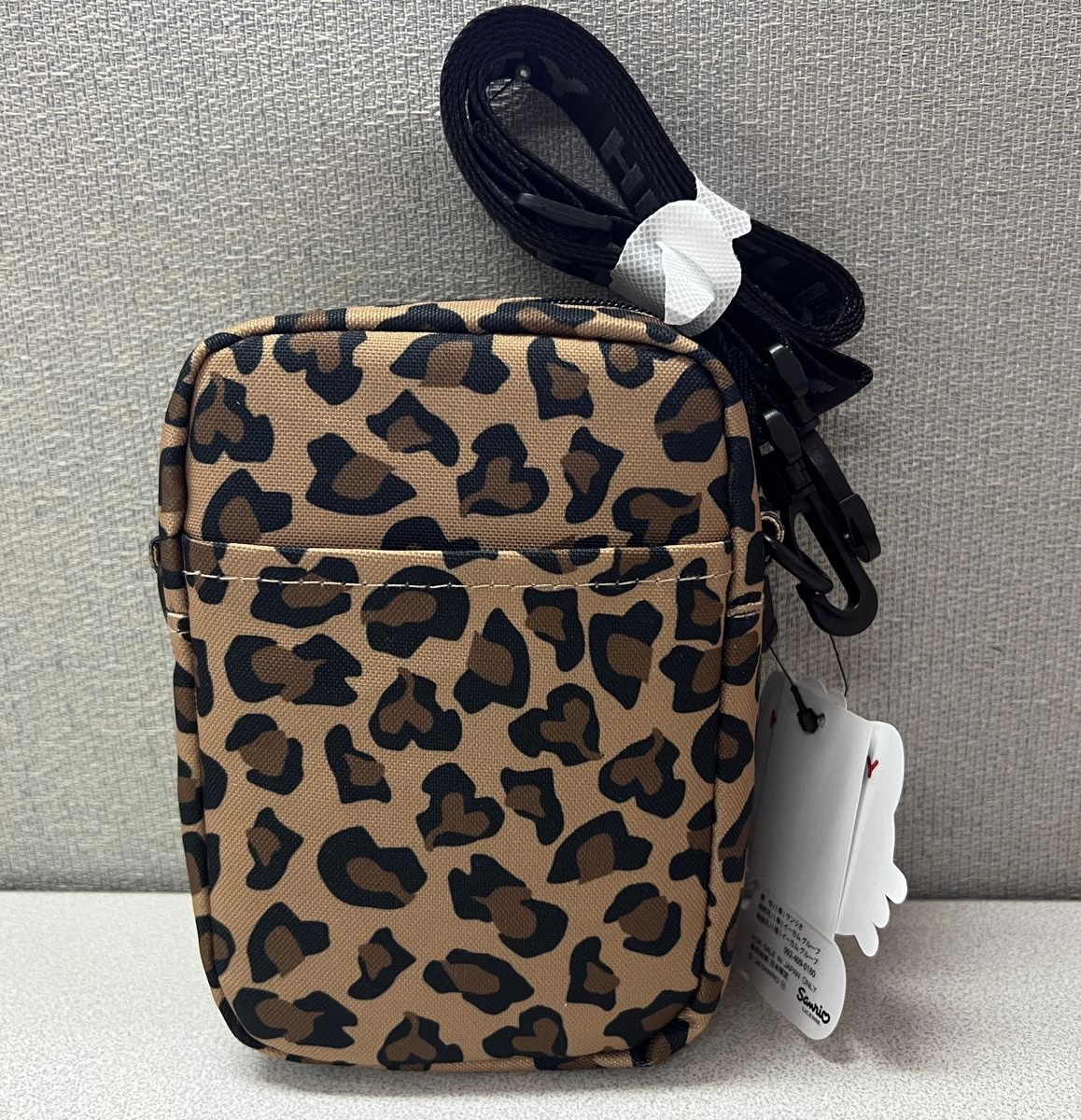 🎌日本直送🎌 Hello Kitty 刺繡圖案斜孭袋