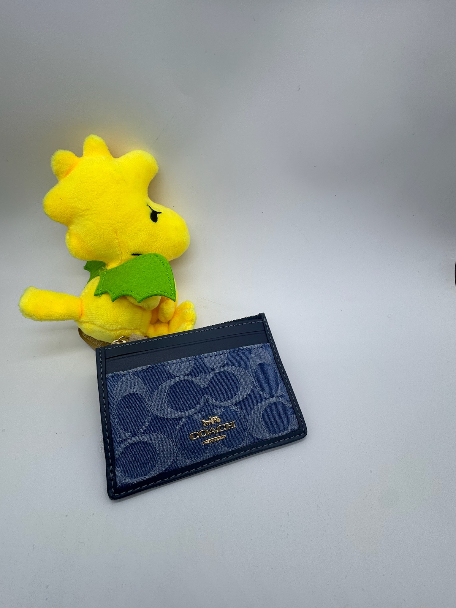 ✈️🇺🇸🇨🇦Coach outlet 💙 牛仔布＆皮Signature C pattern 拉鍊卡套現貨😎