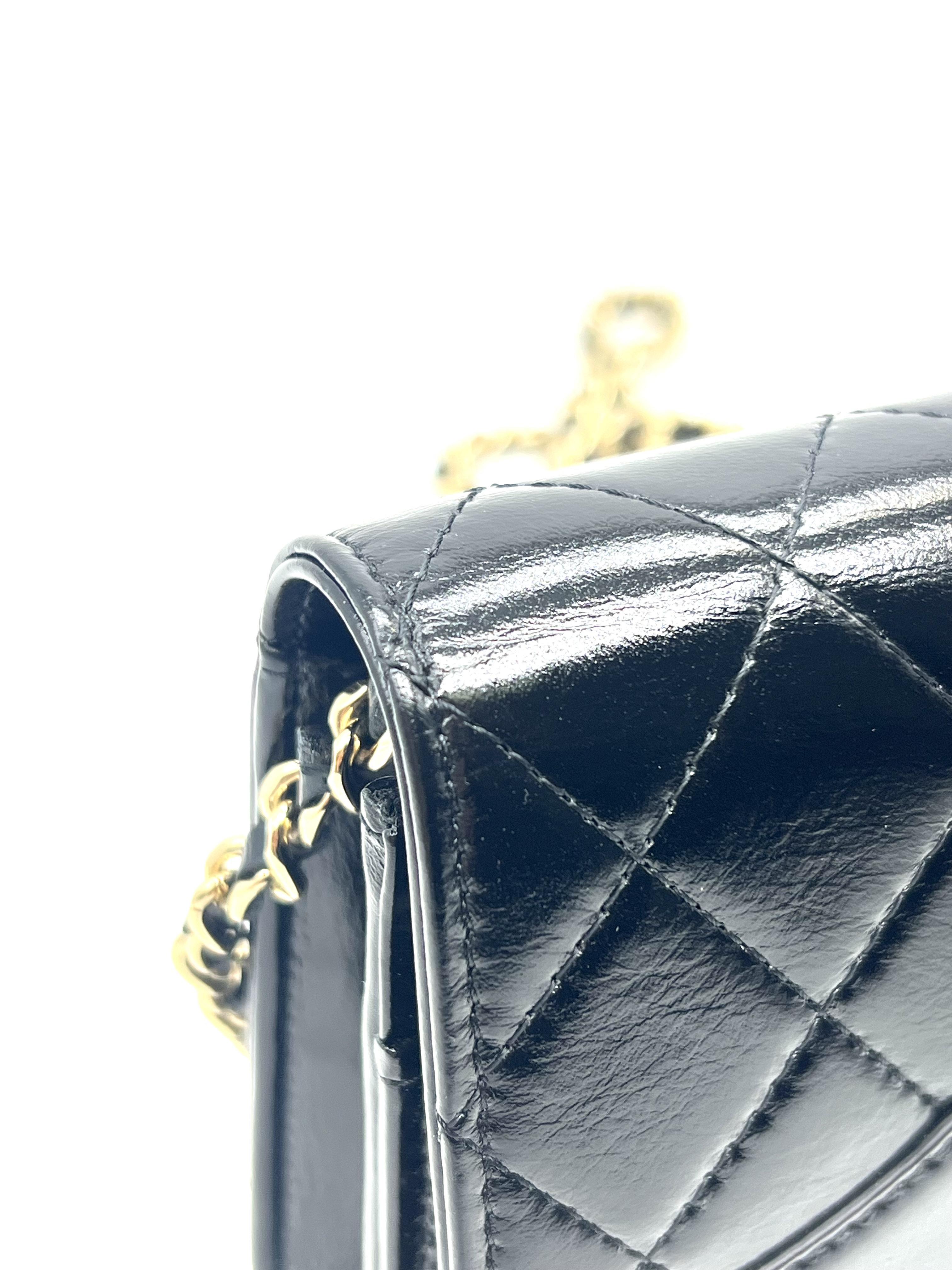 Pre-Owned Chanel 31 Wallet on Chain / Product Code: 26041621