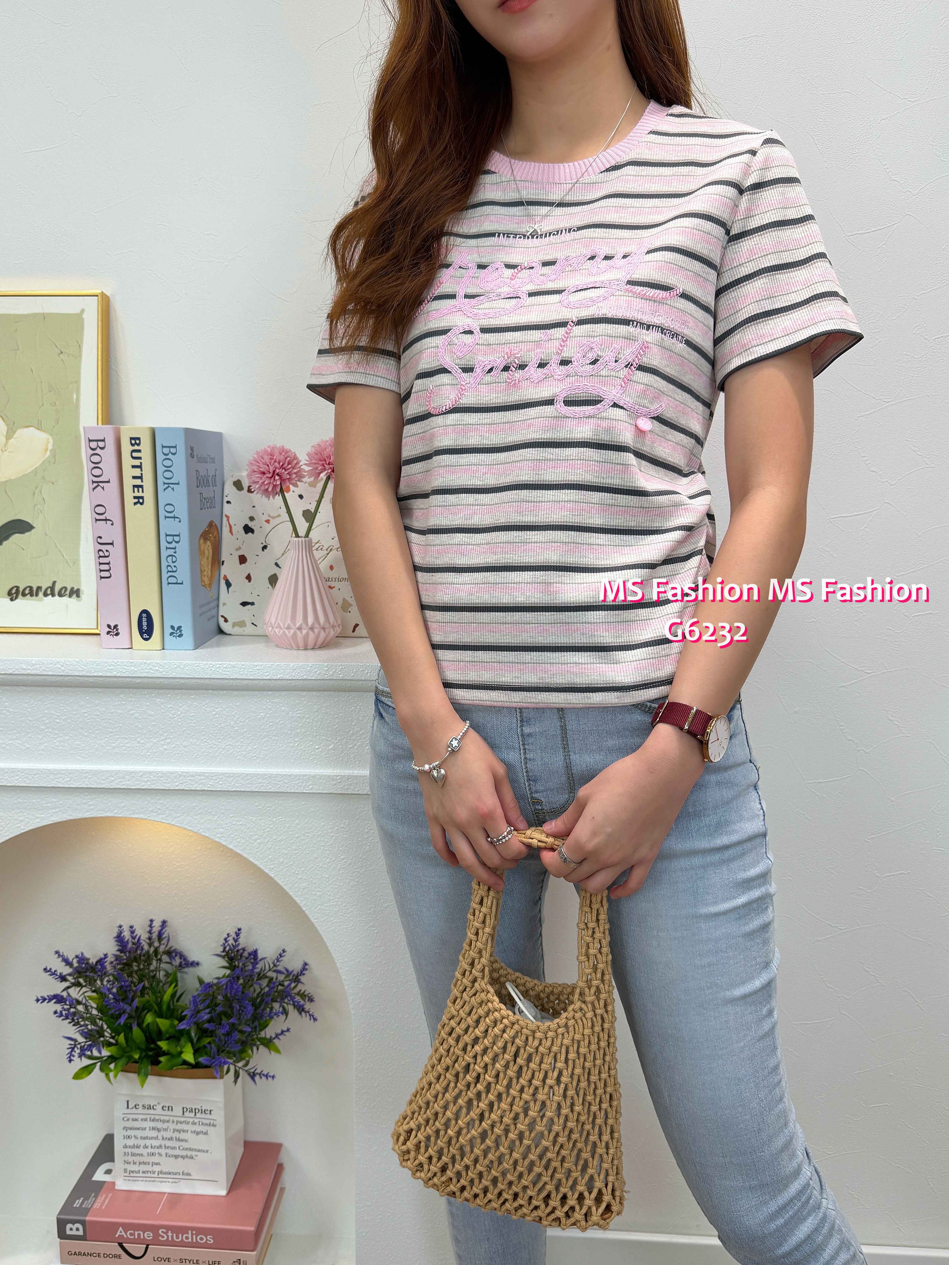 G6232 韓國🇰🇷扭繩字母橫間top