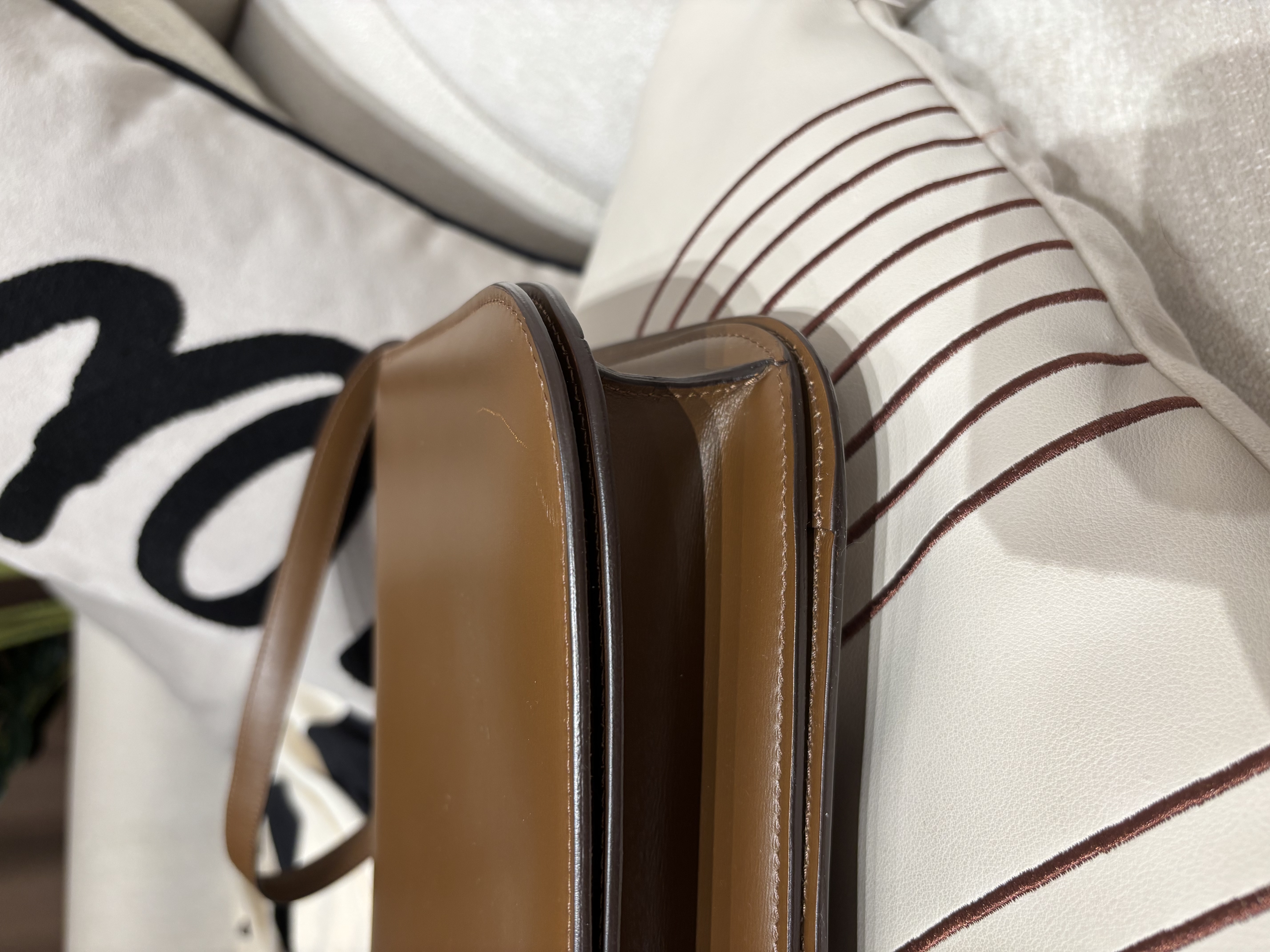 Celine Classic Box Crossbody Bag Calfskin Tan 100%Authentic, 