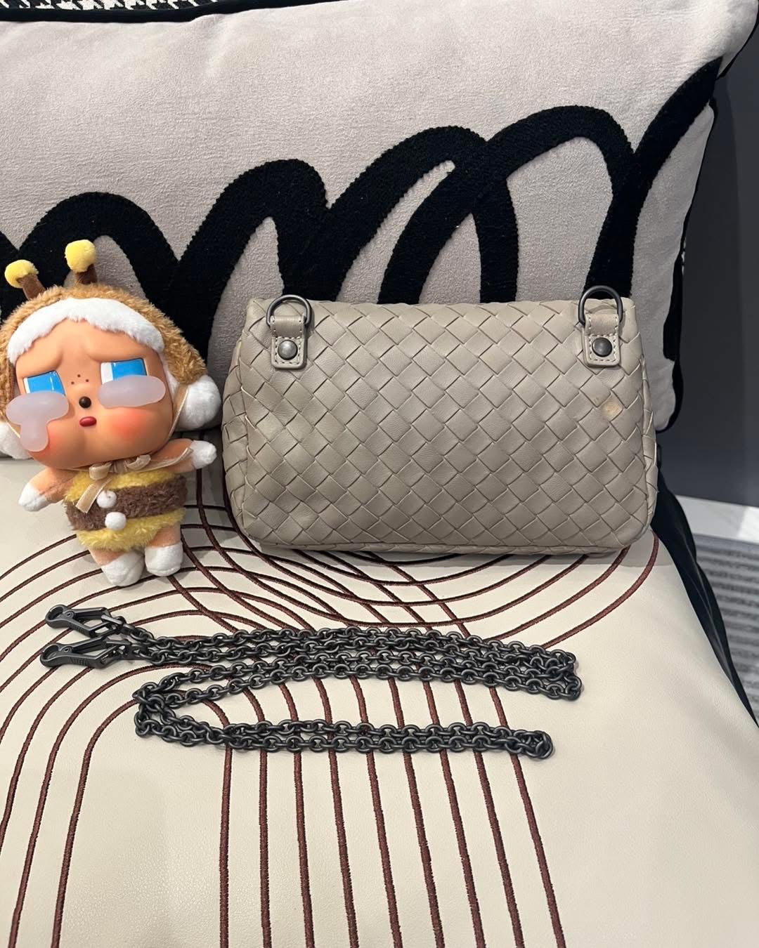 Bottega veneta crossbody chain bag 100%Authentic,95%new✅dust bag