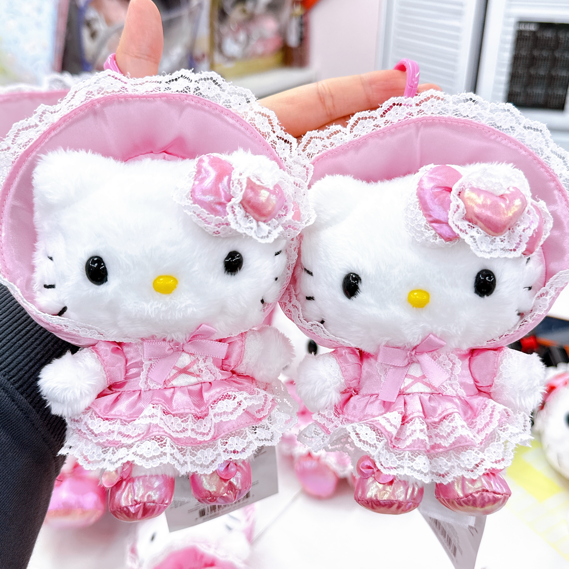 美版Hello Kitty經典Lolita公仔 共有三個尺寸