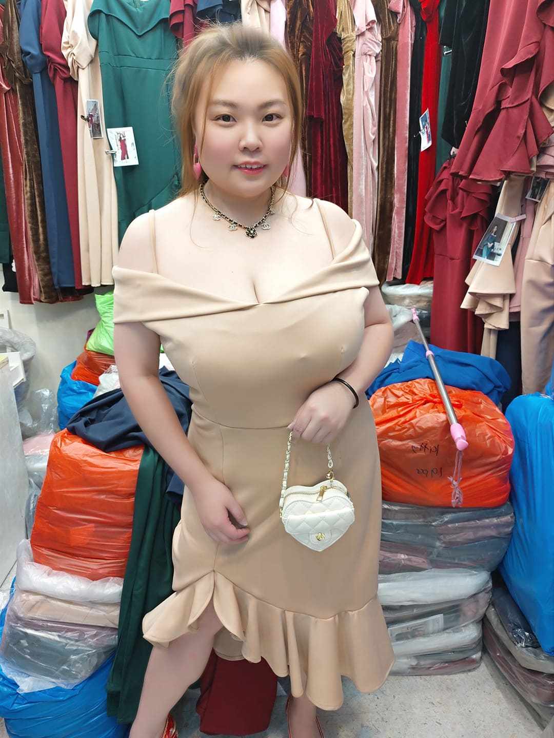 E05/EE0128 吊带一字领魚尾裙摆修身礼服