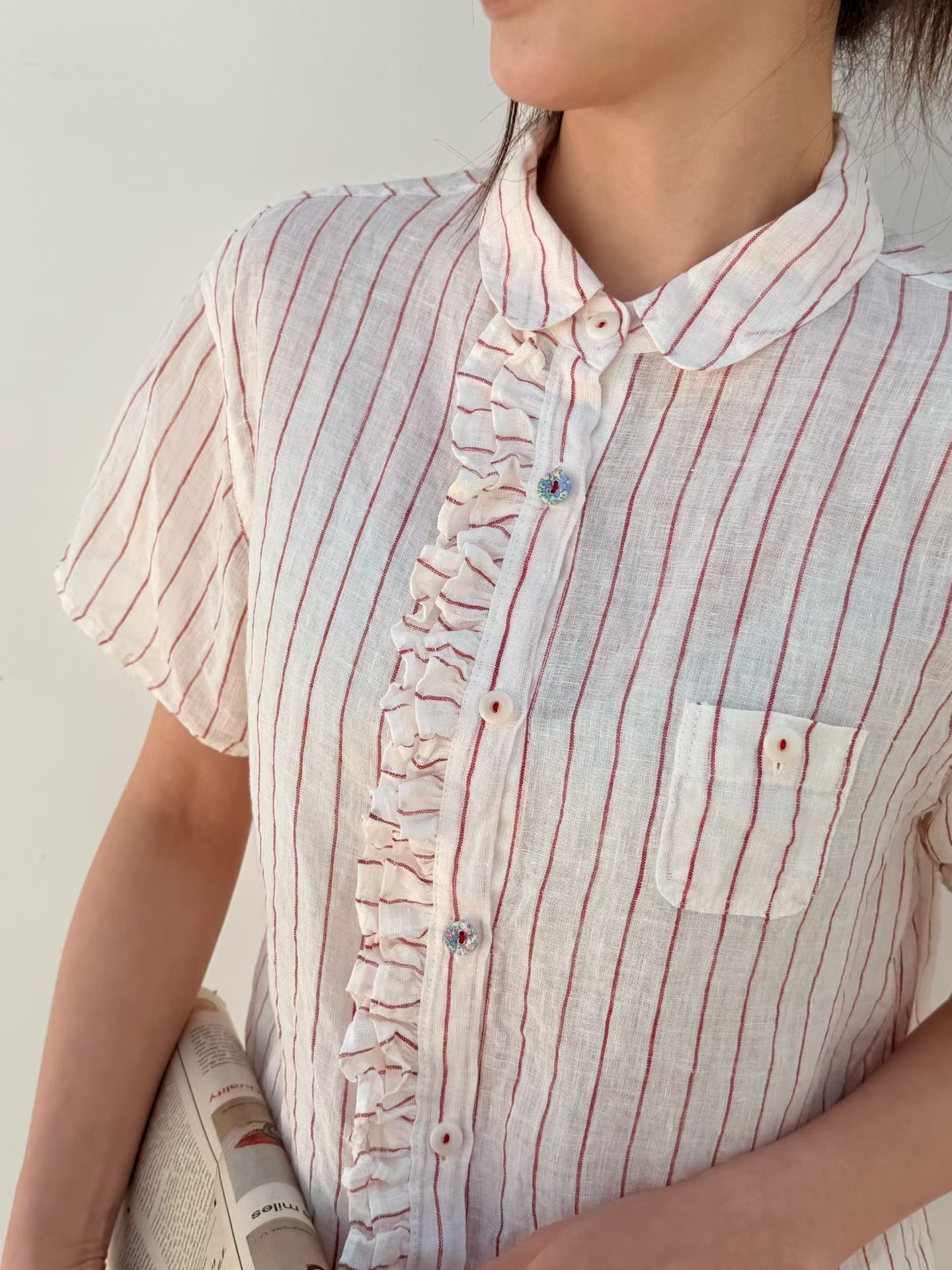 Ruffle details linen shirt