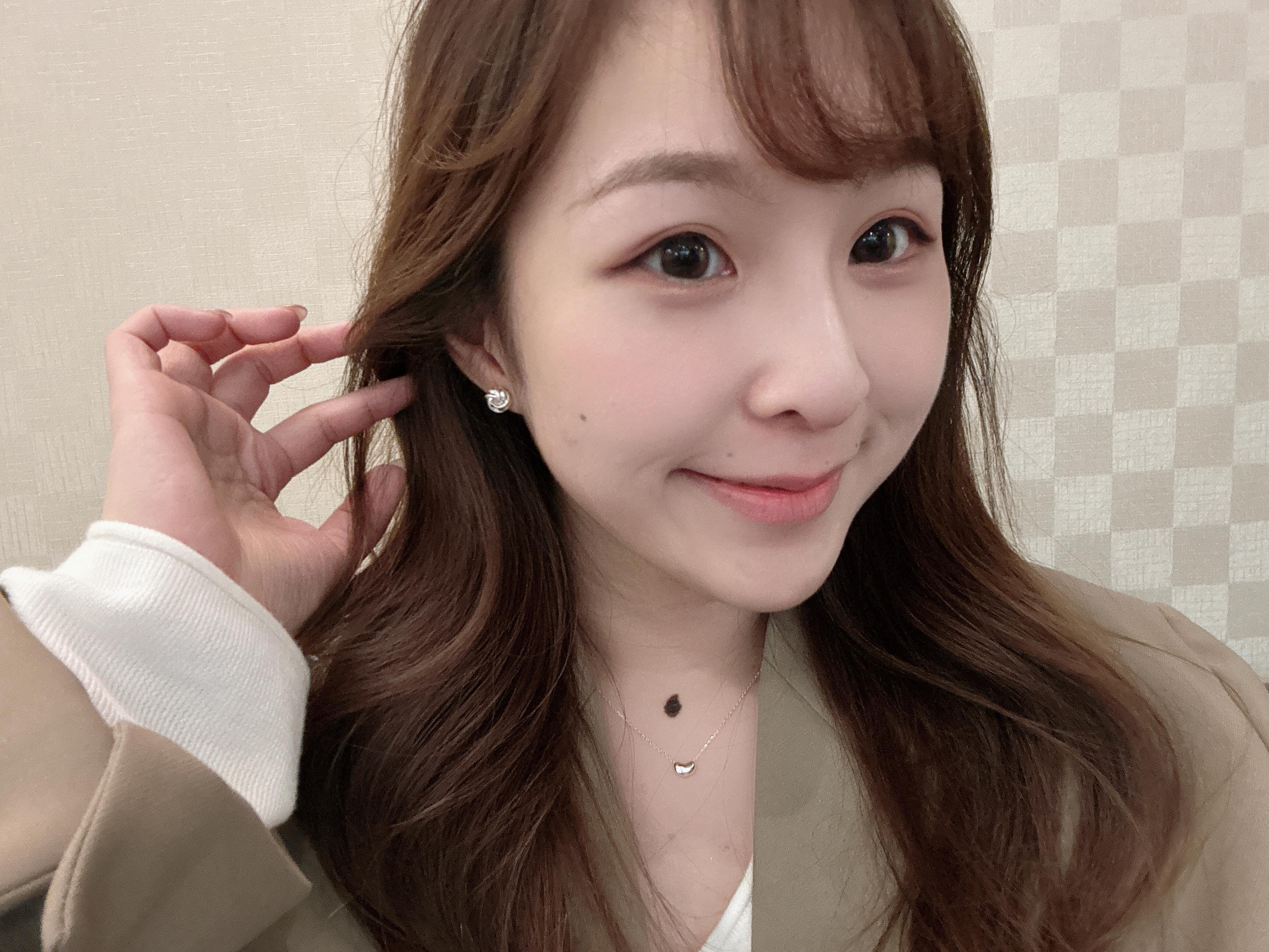 【ACCS.】銀色鈕結緞帶耳環