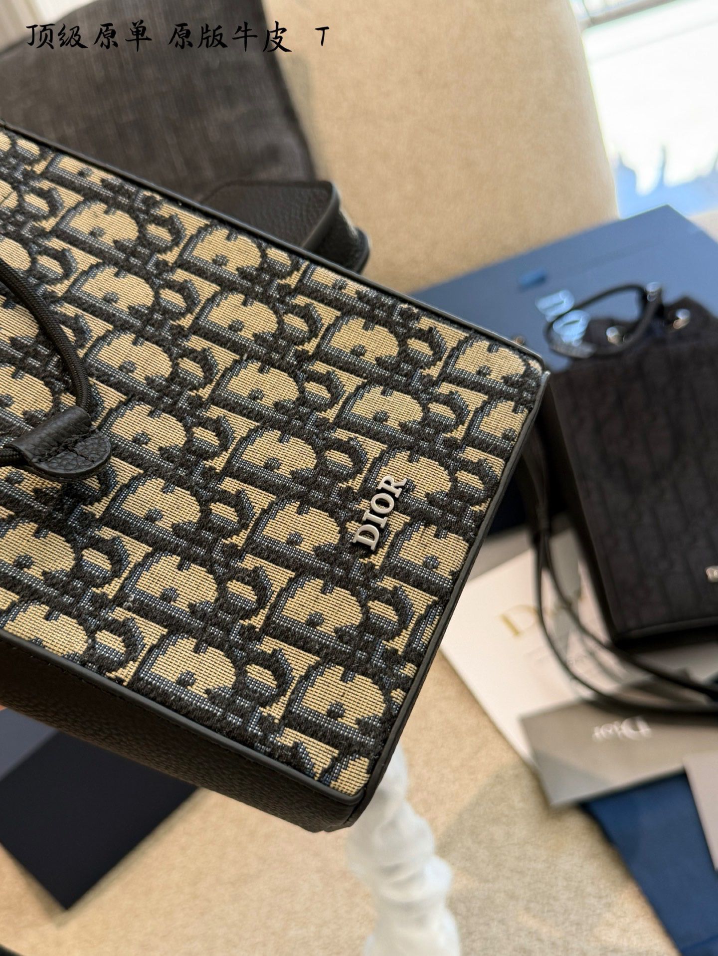 $598隻 *原單* Dior老花迷你水桶包​​